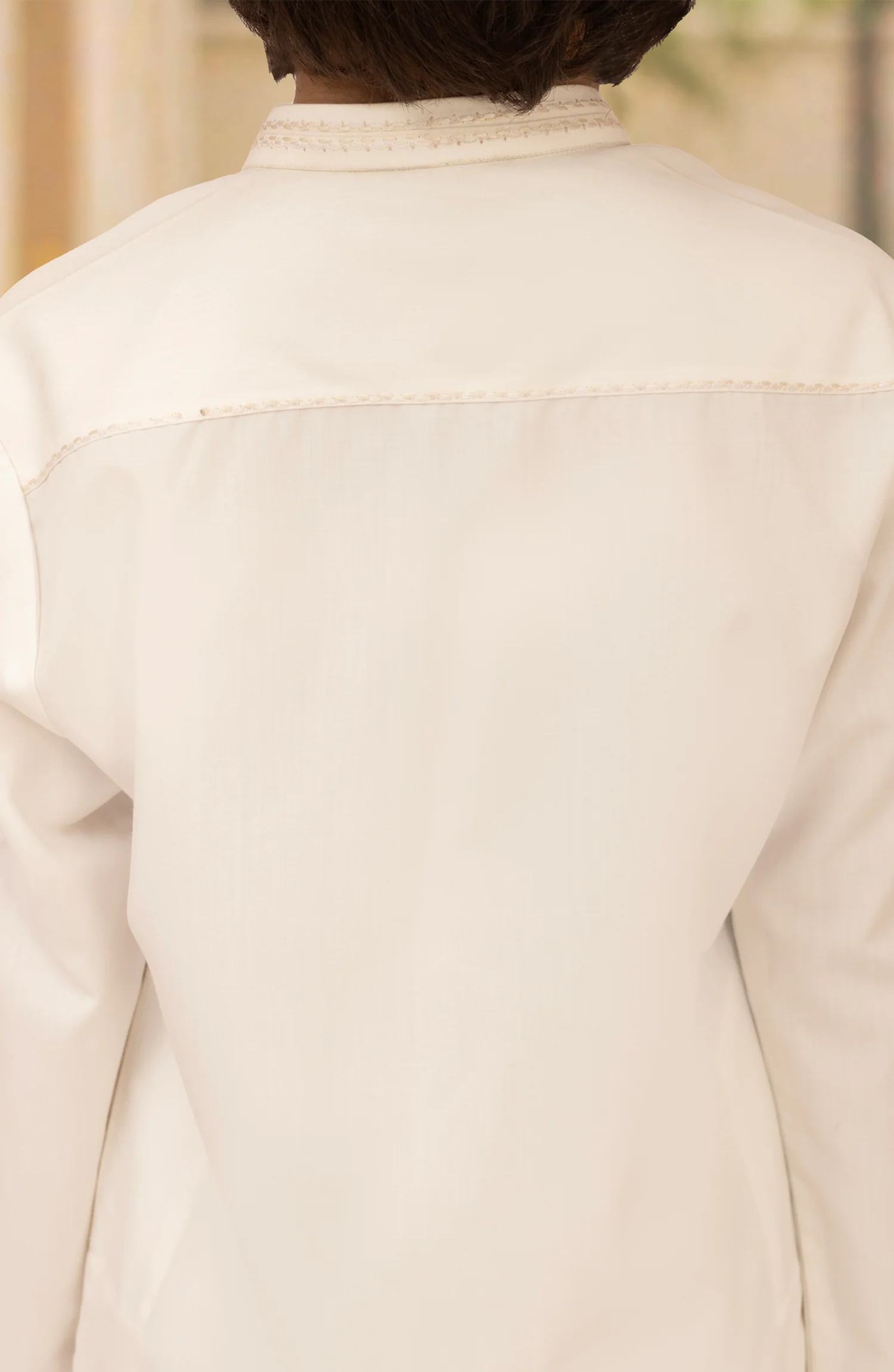 OFF-WHITE EMBROIDERED BLENDED KAMEEZ SHALWAR - Image 4