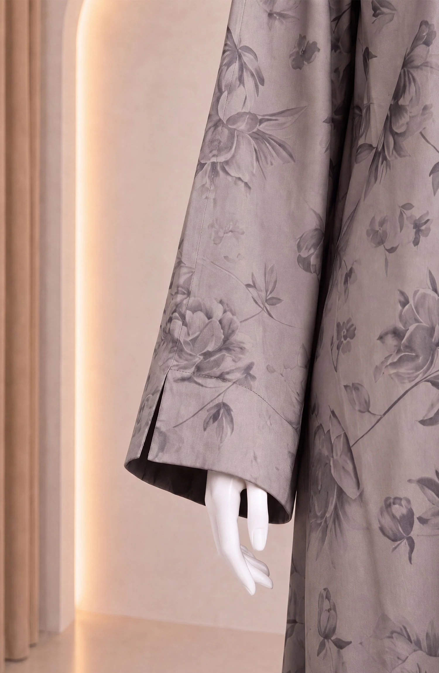 PISTA-GREEN PRINTED ABAYA - Image 3