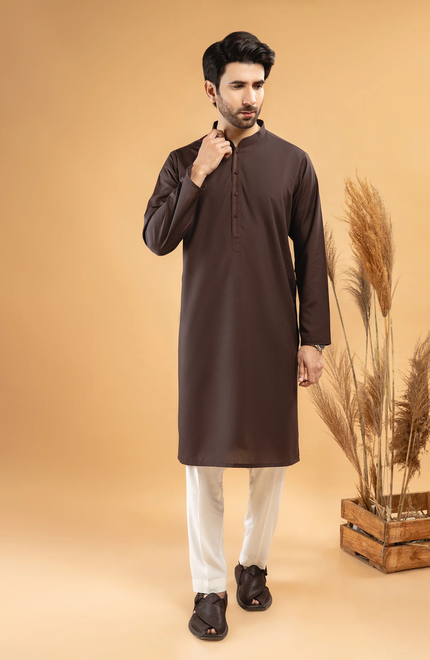 PRE WINTER'22 MEN KURTA CASUAL CHOCOLATE - Image 4