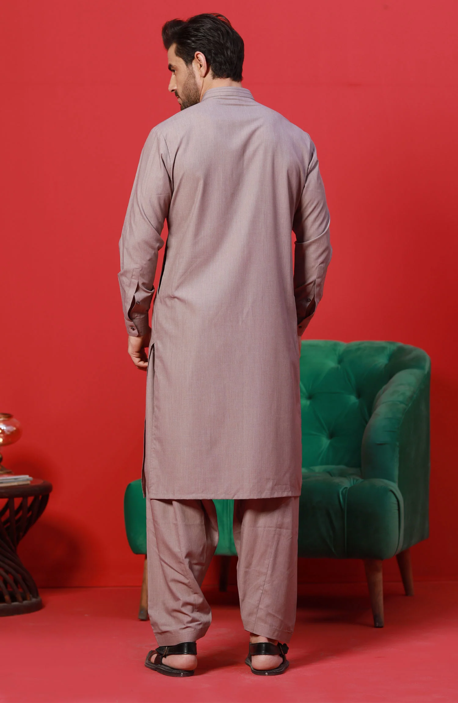PRE WINTER'23 MEN KAMEEZ SHALWAR SEMI FORMAL WOOD BROWN - Image 3