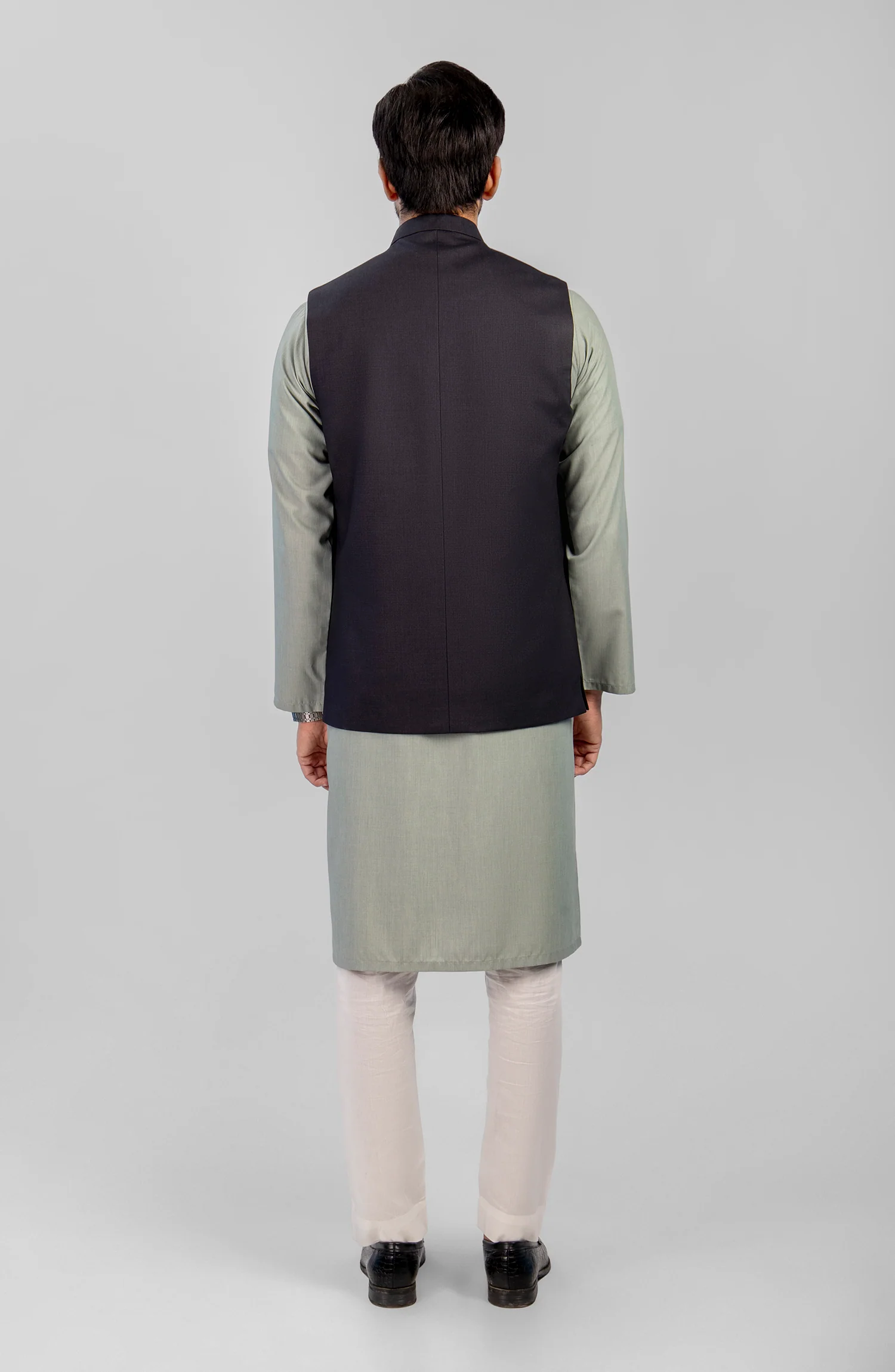 PRE WINTER'23 MEN WAISTCOAT PLAIN CHARCOAL - Image 3