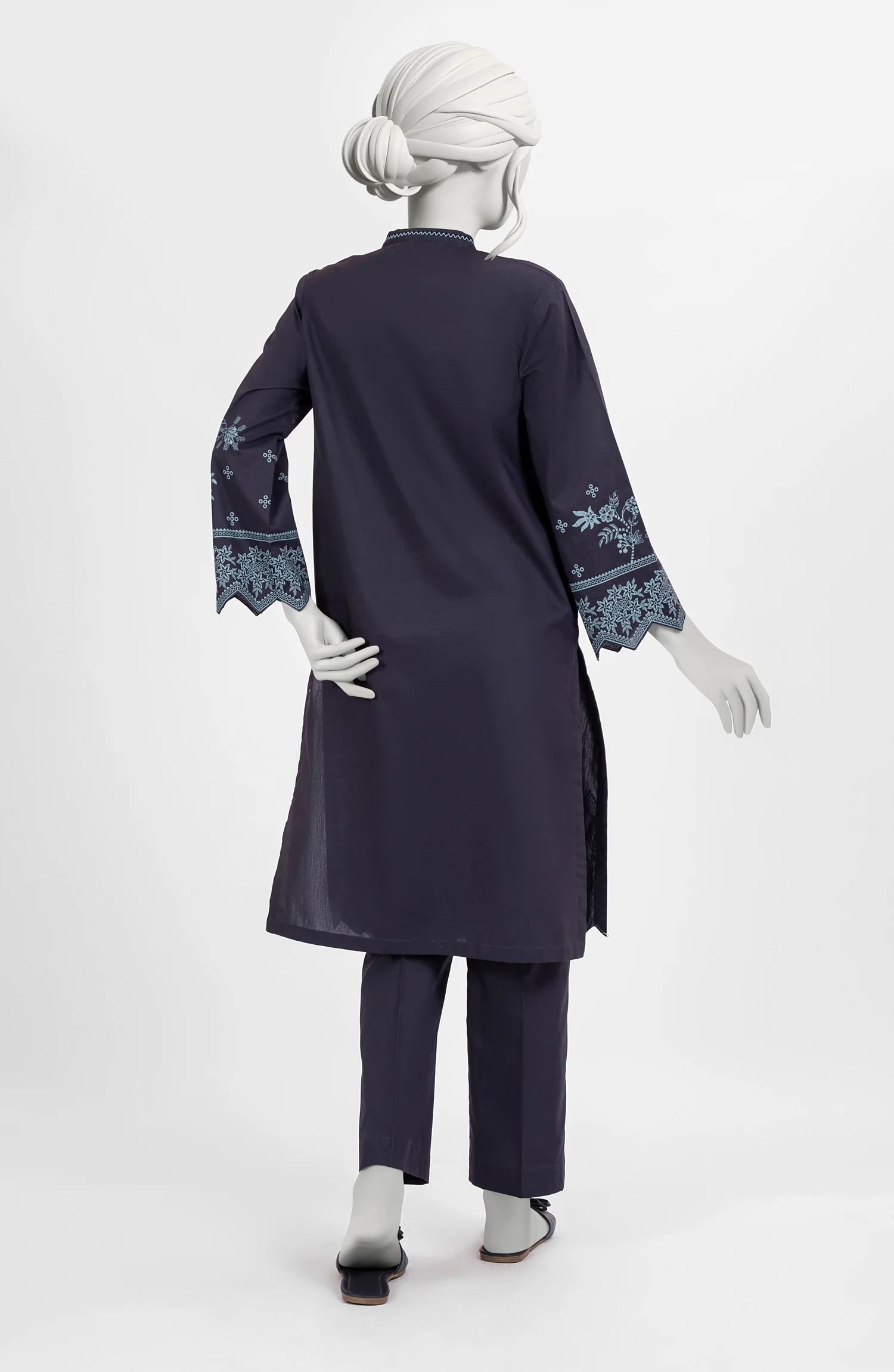 PRINTED CAMBRIC STITCHED 2 PIECE - Image 3