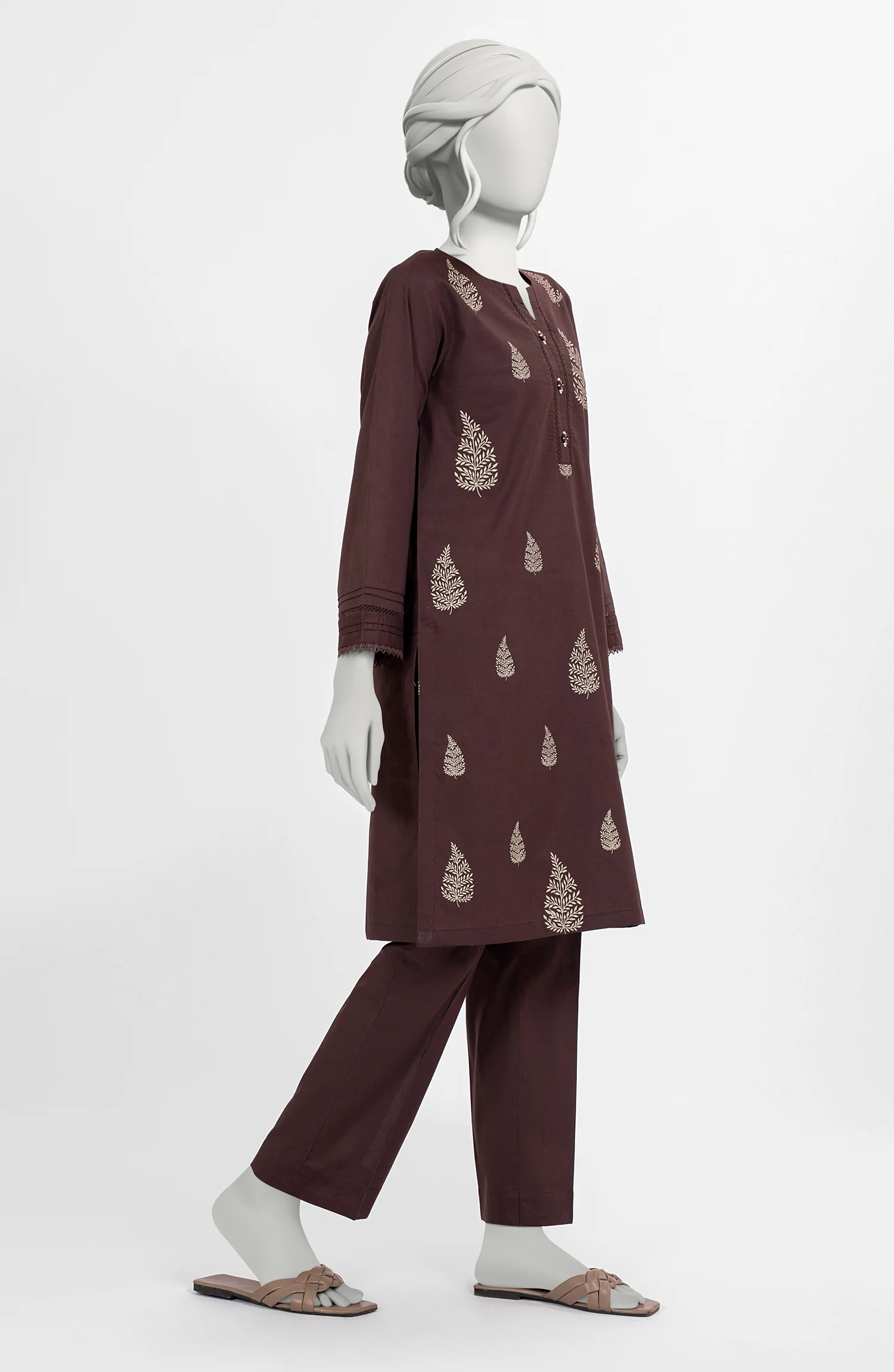 PRINTED CAMBRIC STITCHED 2 PIECE - Image 4