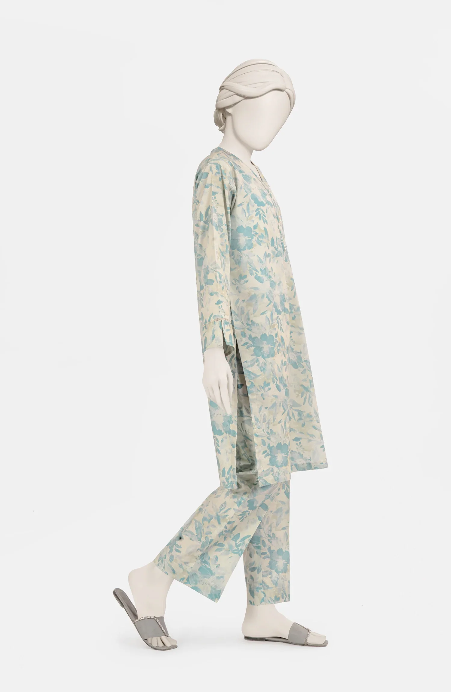 PRINTED CAMBRIC STITCHED 2 PIECE - Image 4