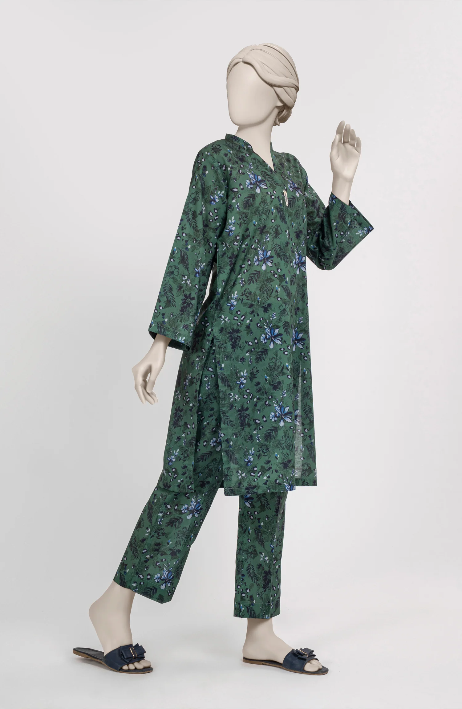 PRINTED CAMBRIC STITCHED 2 PIECE - Image 4