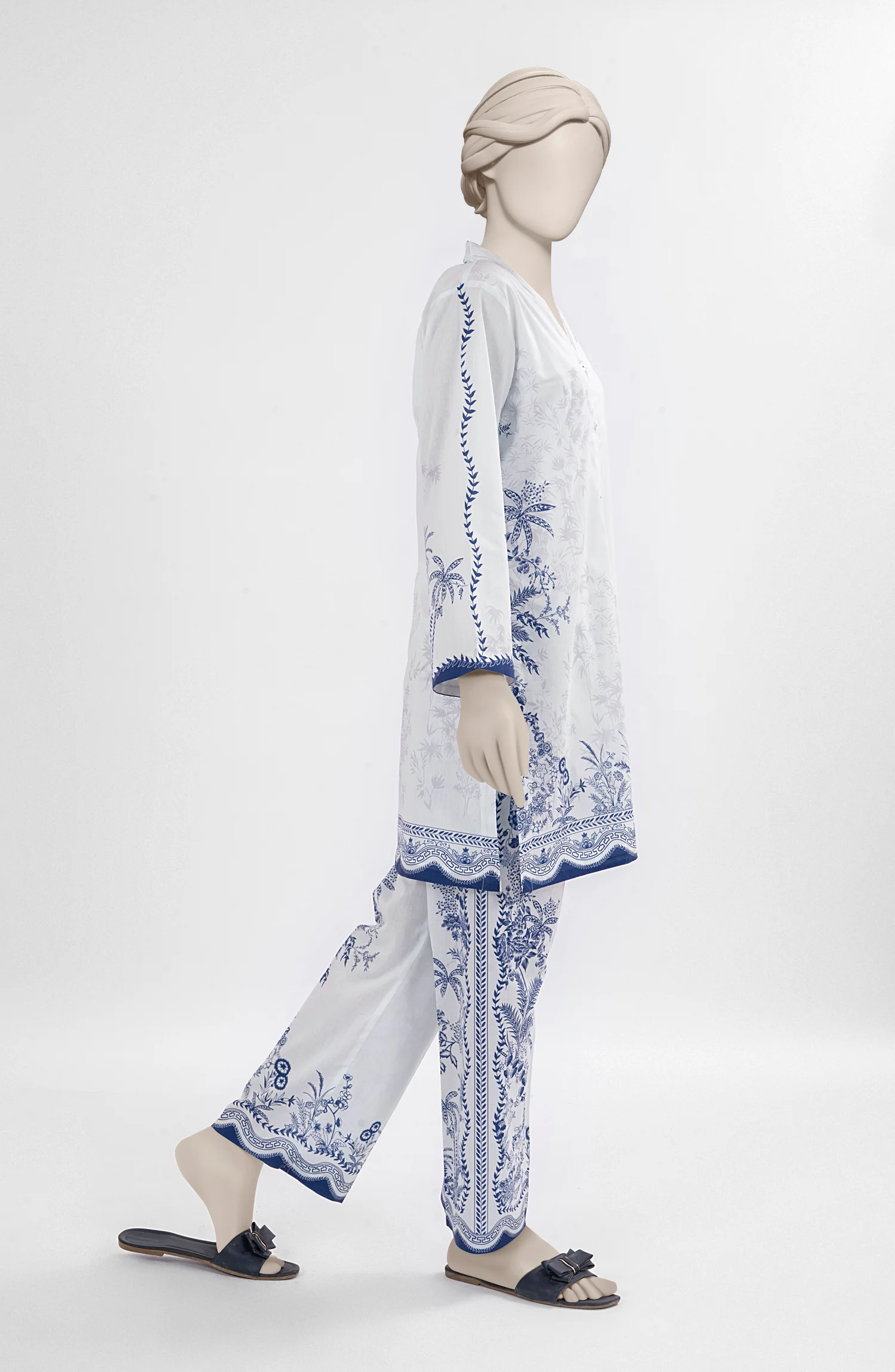 PRINTED CAMBRIC STITCHED 2 PIECE - Image 5