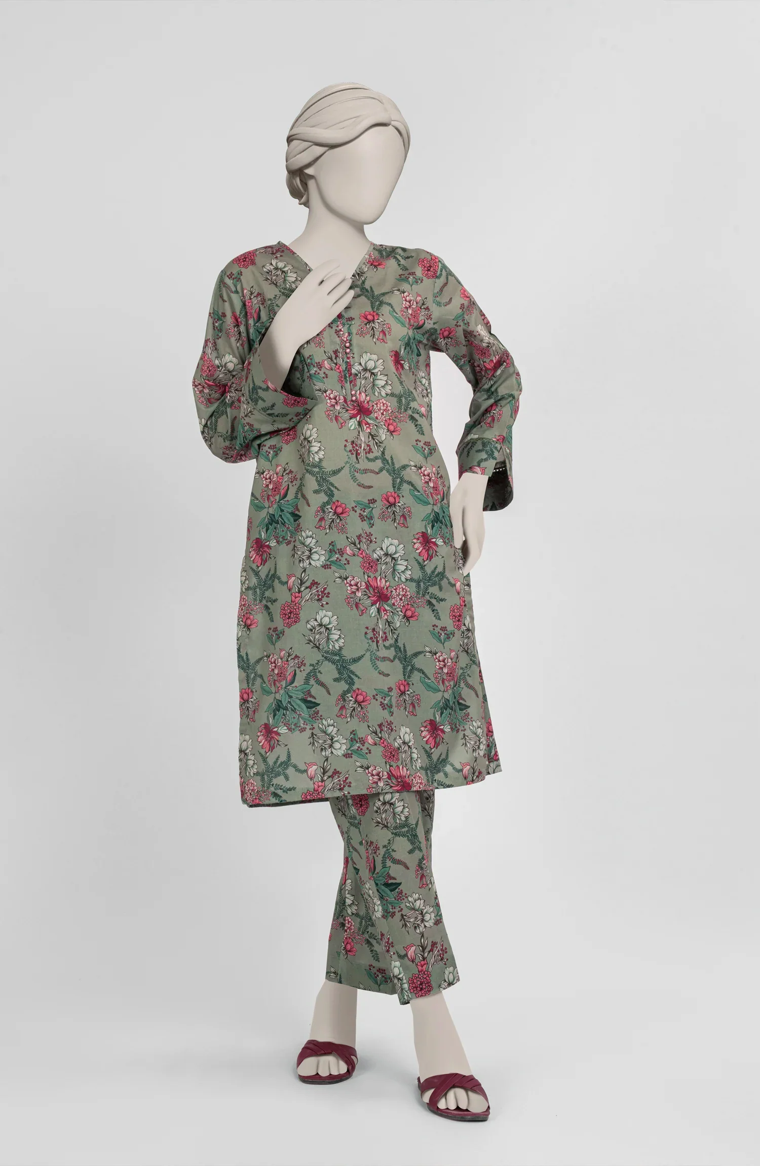 PRINTED CAMBRIC STITCHED 2 PIECE - Image 3