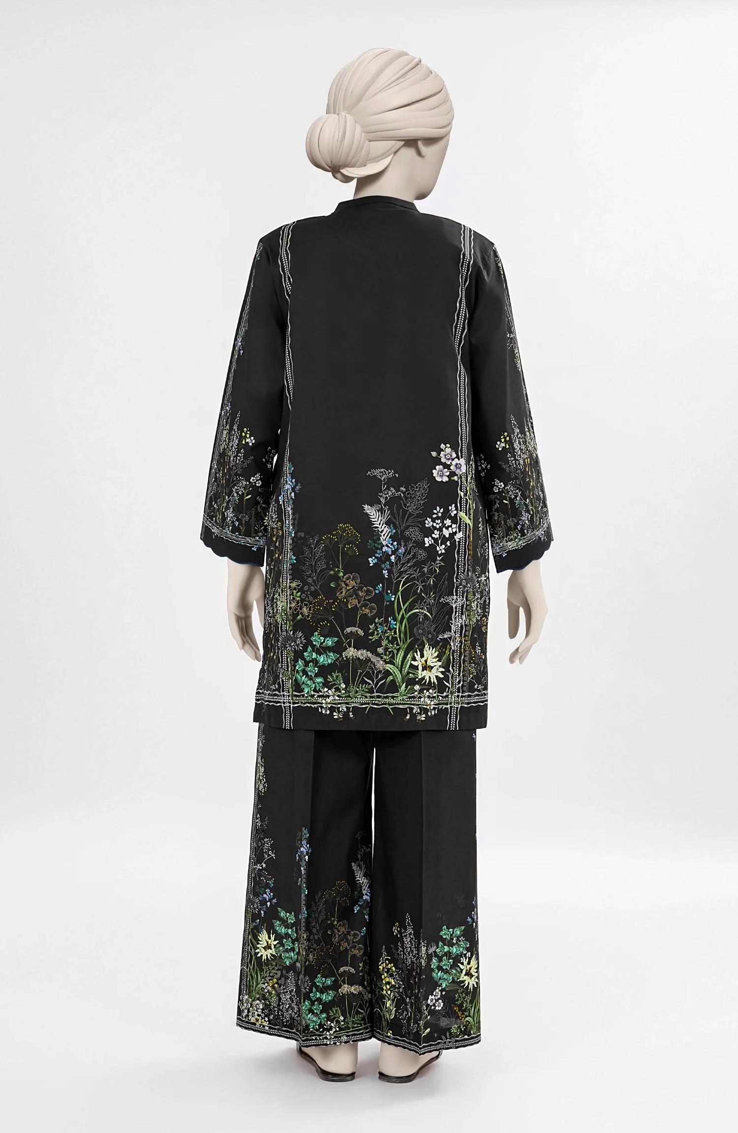 PRINTED CAMBRIC STITCHED 2 PIECE - Image 4