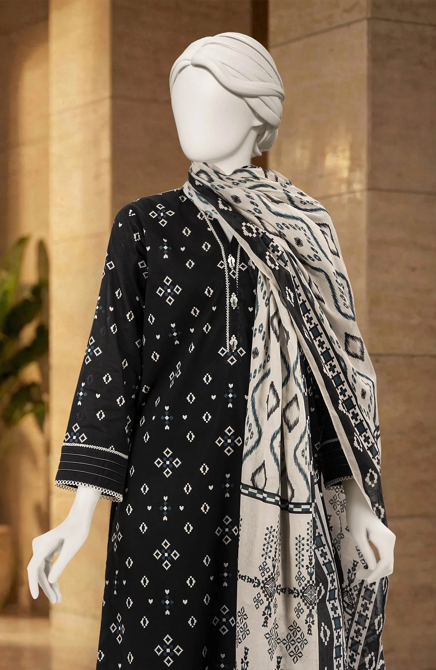 PRINTED LAWN 3PCS UNSTITCHED - Image 3