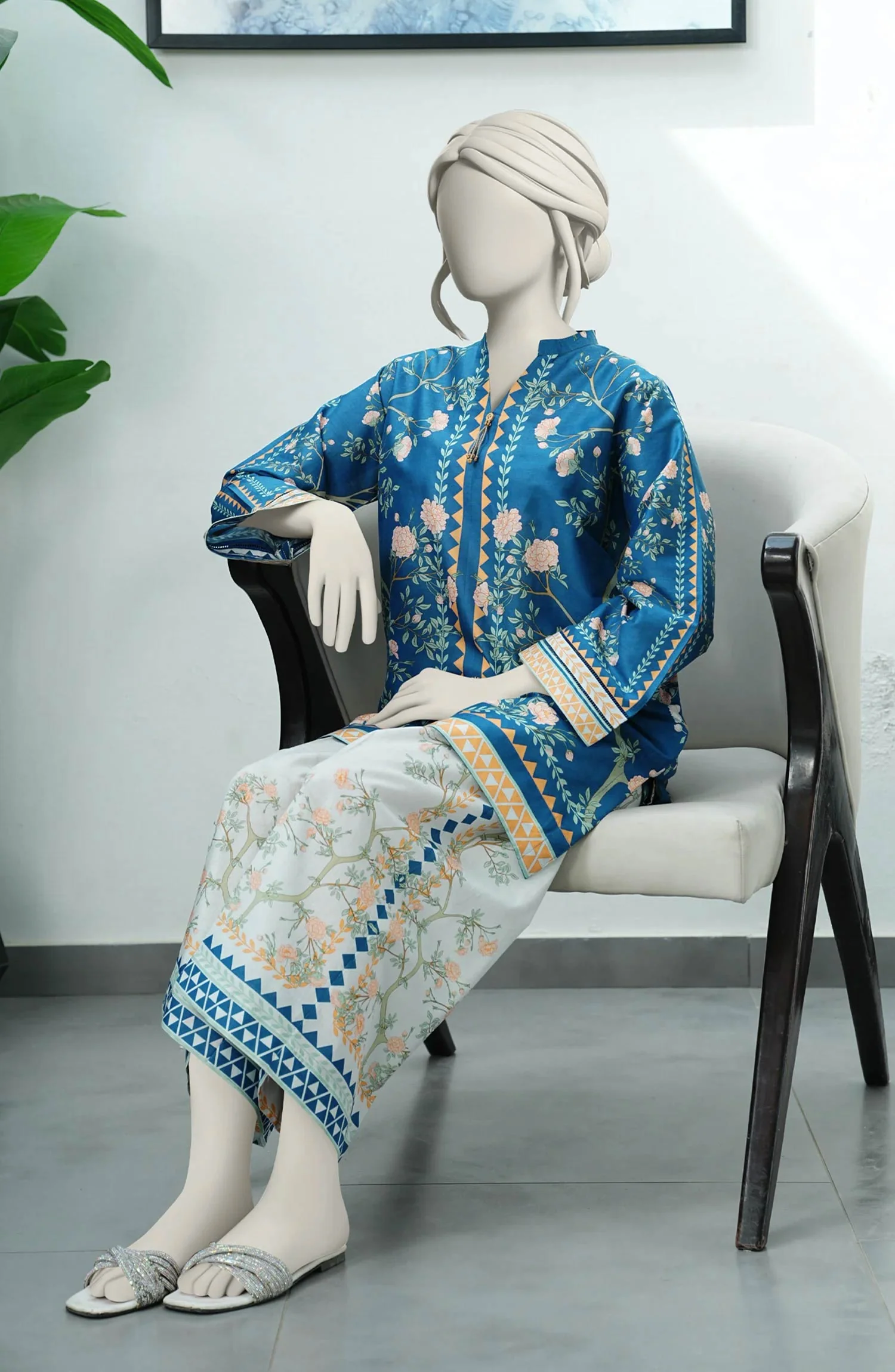 PRINTED LAWN STITCHED 2 PIECE - Image 2