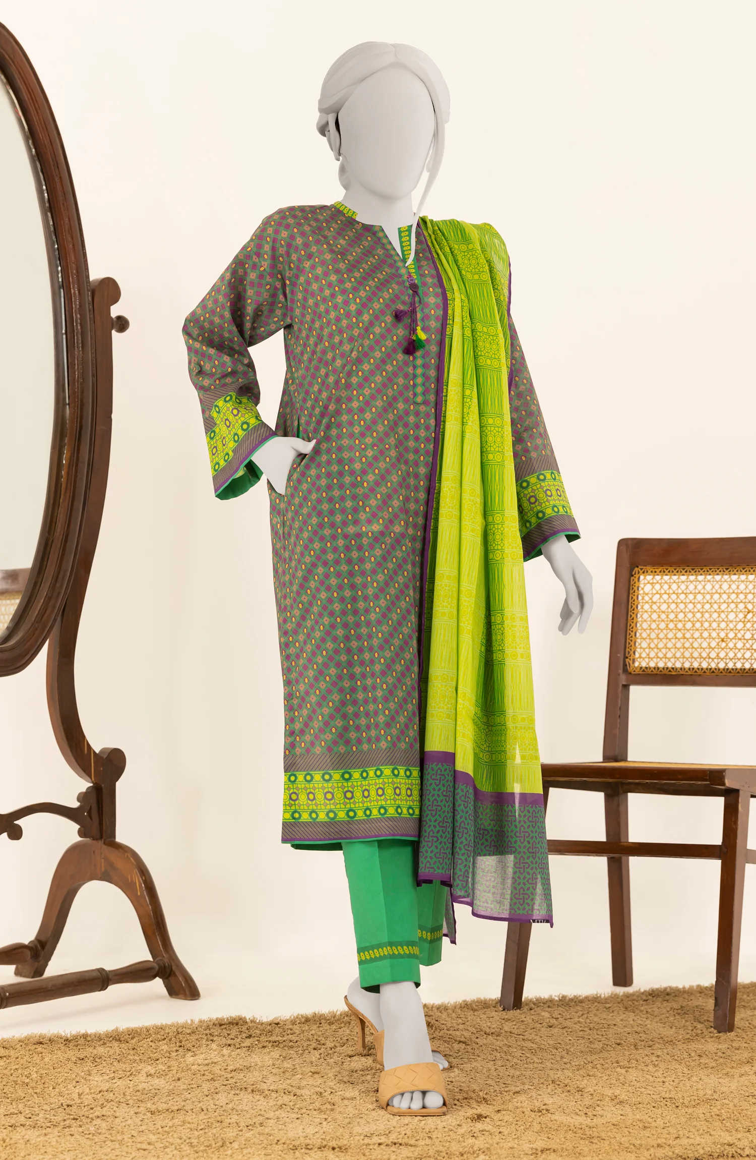 PRINTED LAWN STITCHED 3 PIECE - Image 3