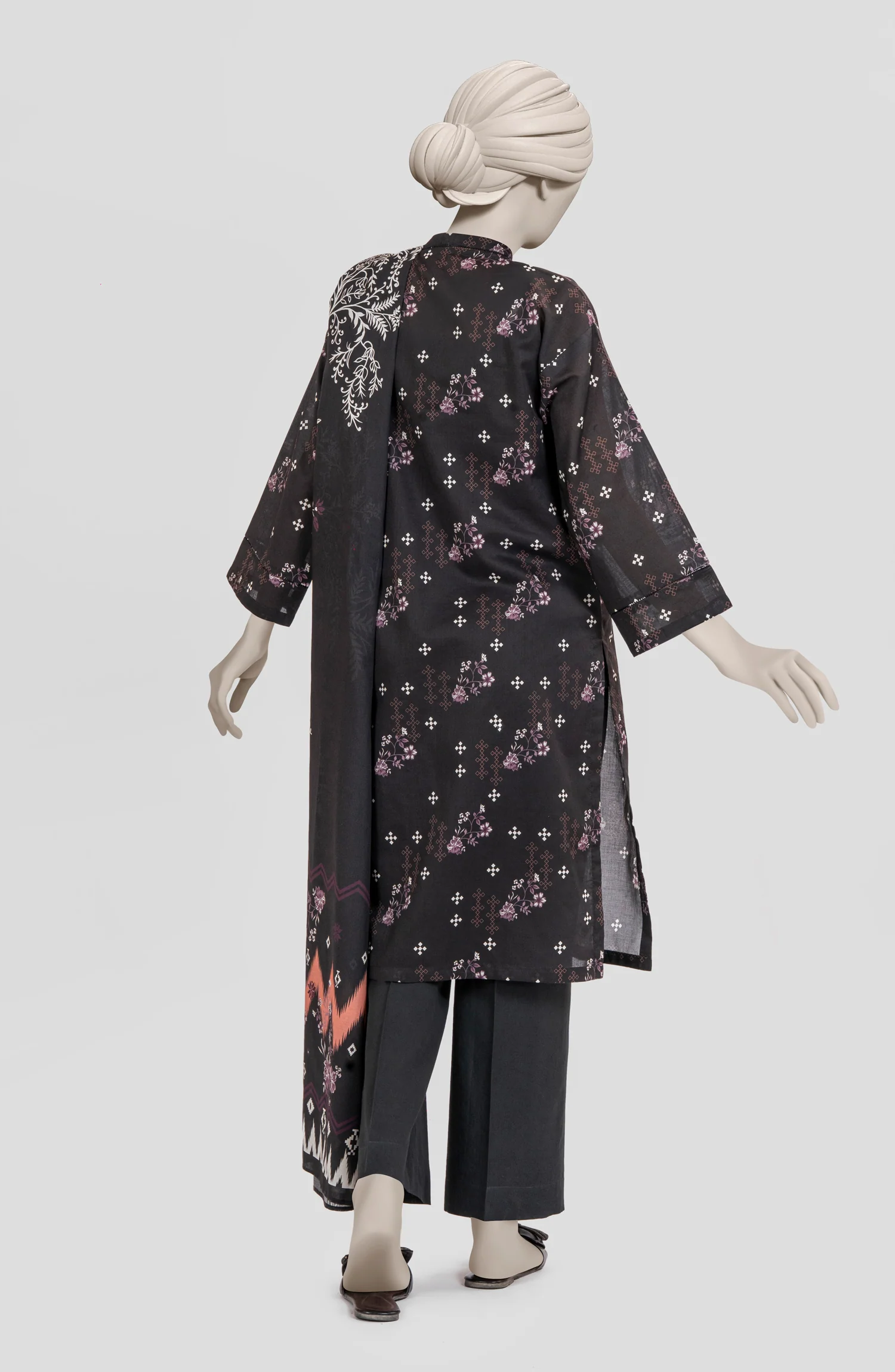 PRINTED LAWN STITCHED 3 PIECE - Image 3