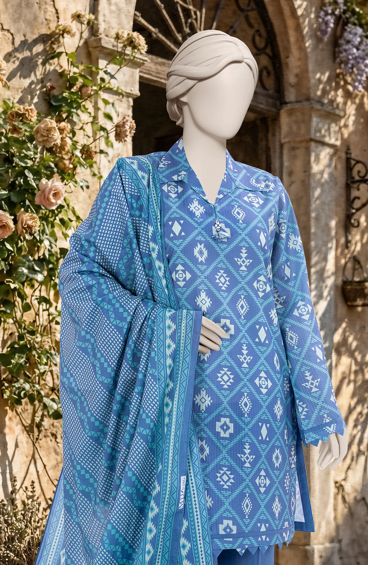 PRINTED TEXTURED LAWN 3PCS UNSTITCHED - Image 2