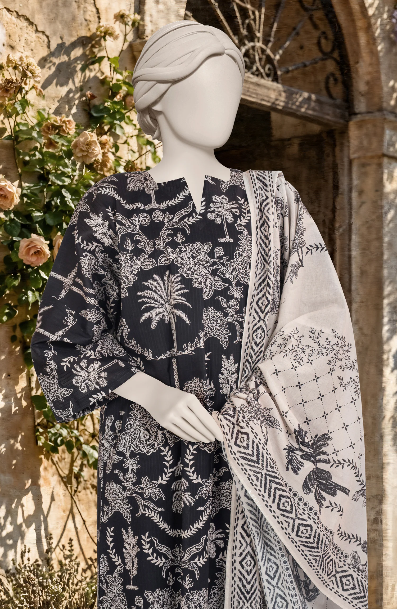 PRINTED TEXTURED LAWN 3PCS UNSTITCHED - Image 2