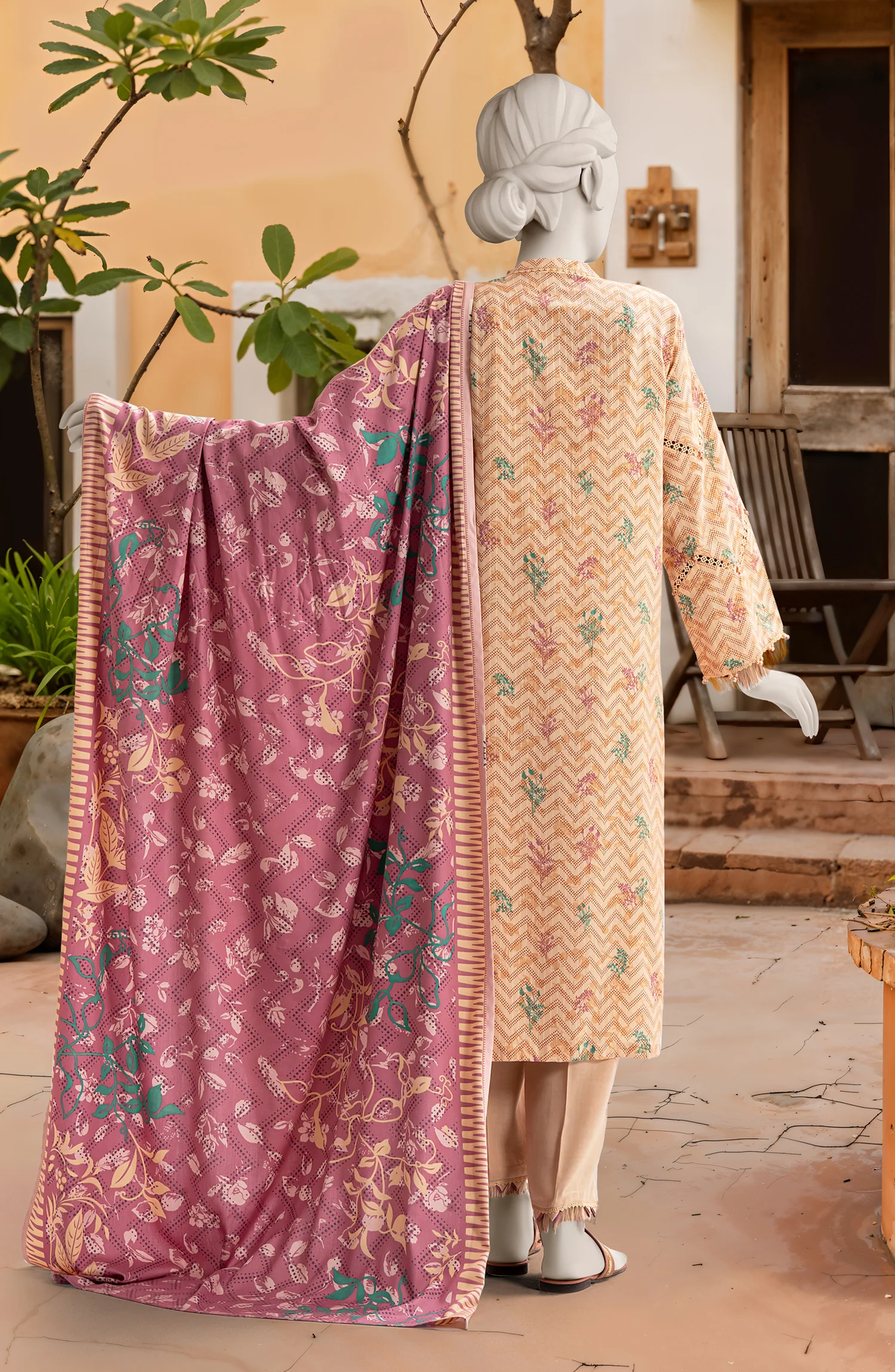 PRINTED TEXTURED VISCOSE 3PCS UNSTITCHED - Image 3