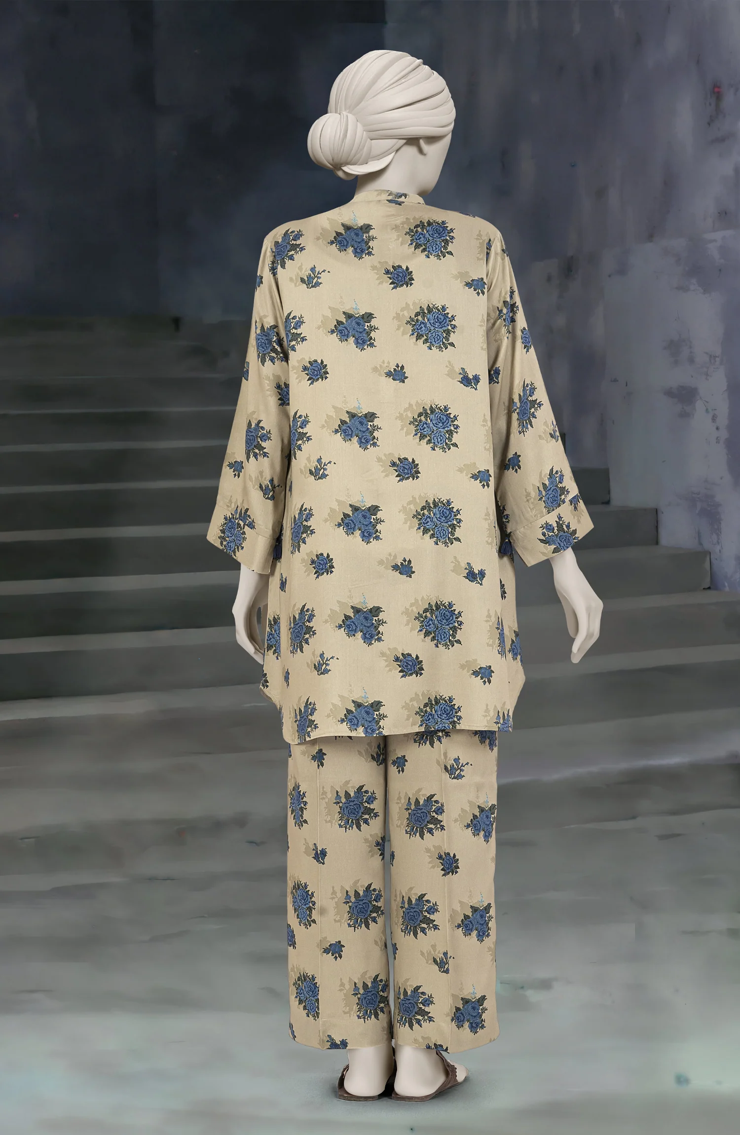 PRINTED VISCOSE STITCHED 2 PIECE - Image 4