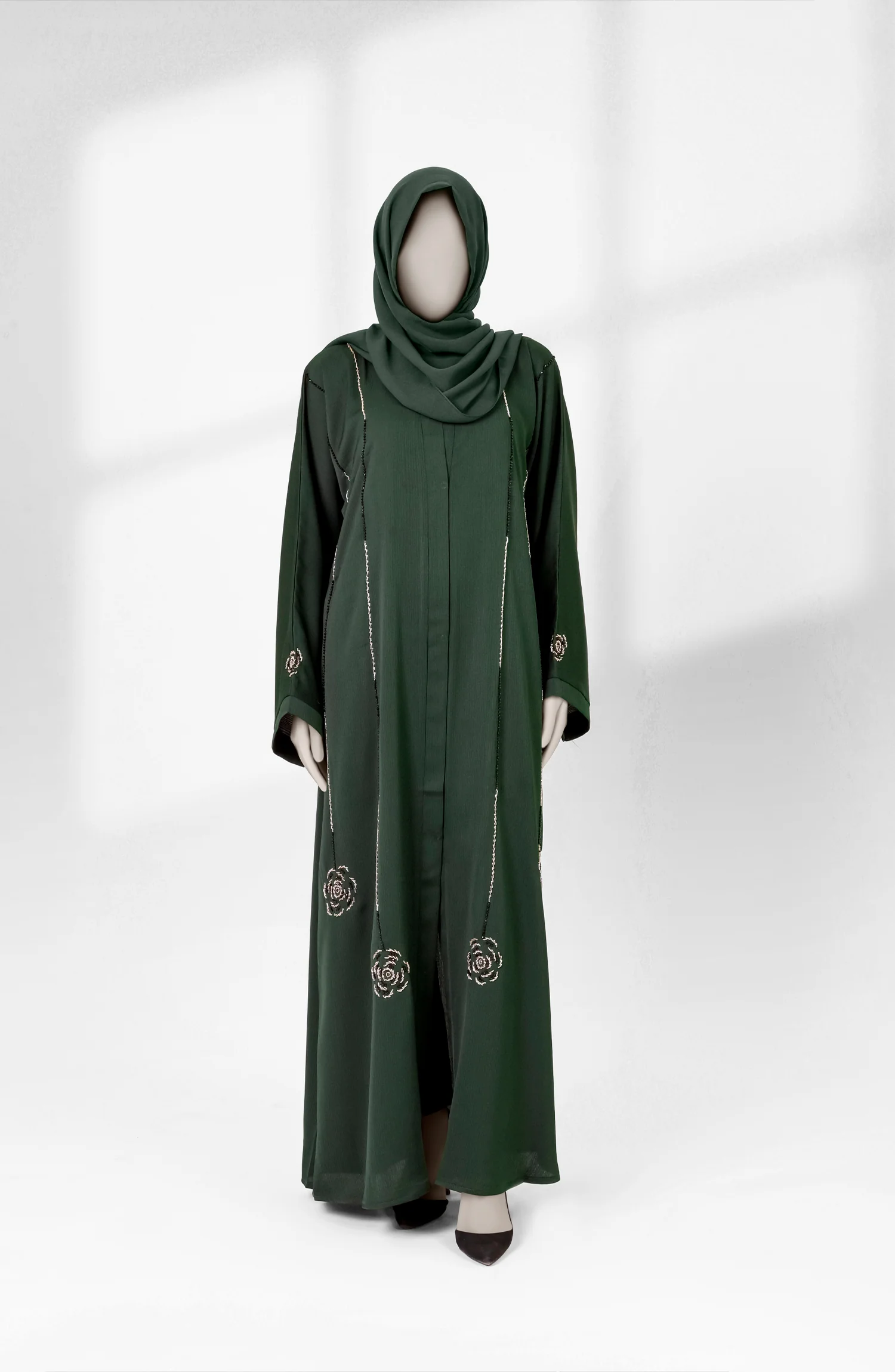 ROSES EMBROIDERY ABAYA - Image 2