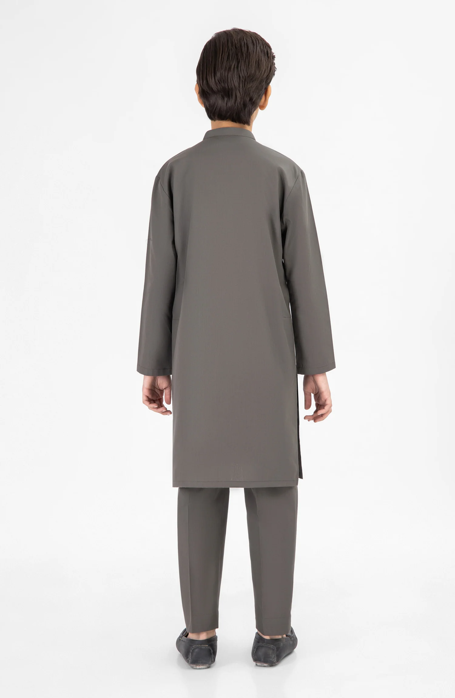 SAGE GREEN EMBROIDERED KURTA PAJAMA - Image 4