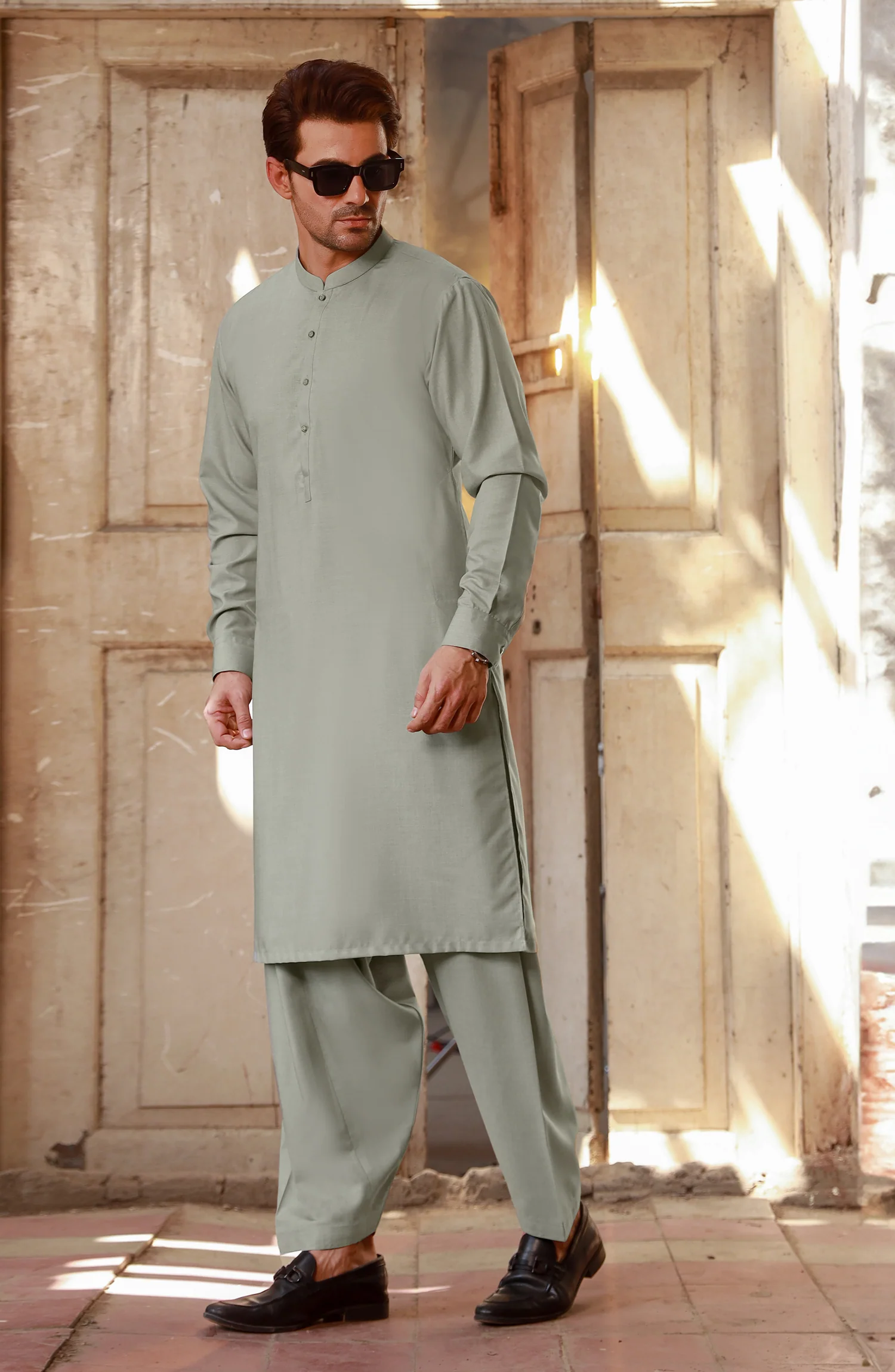 SEA GREEN BLENDED KAMEEZ SHALWAR - Image 3