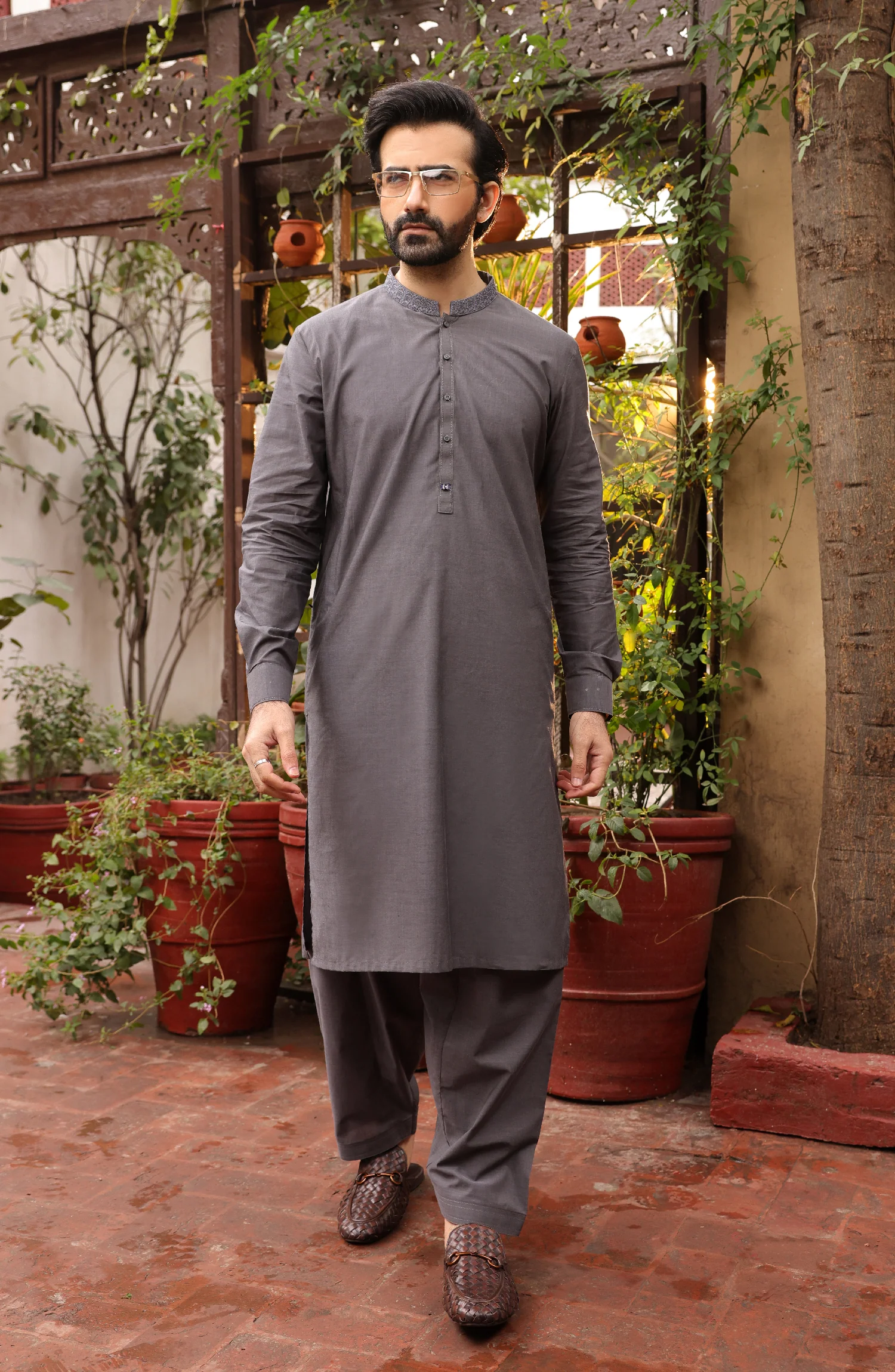 SUMMER'22 MEN CASUAL EMBROIDERY KAMEEZ SHALWAR CHARCOAL - Image 3