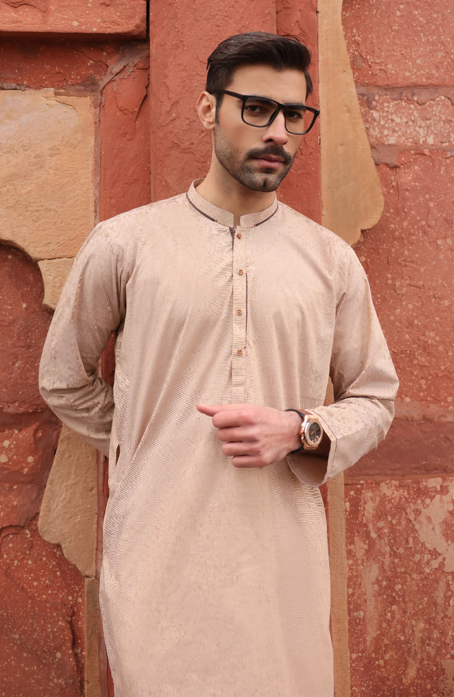 SUMMER'22 MEN KURTA CASUAL STYLING BEIGE - Image 4