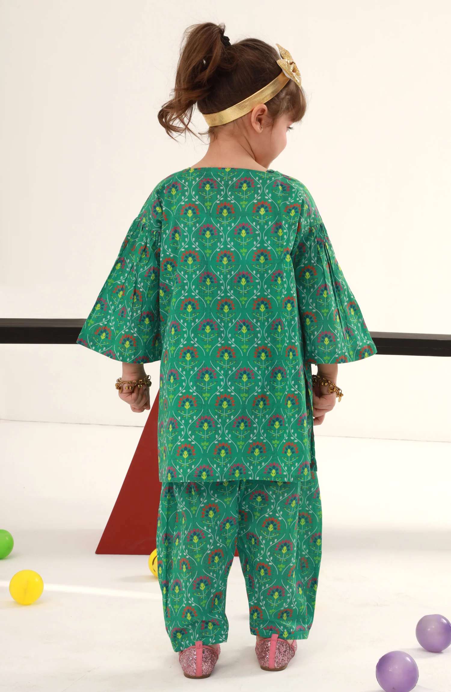 SUMMER'23 BASIC PRINTED GIRLS 2PC STITCHED SUIT - Image 2