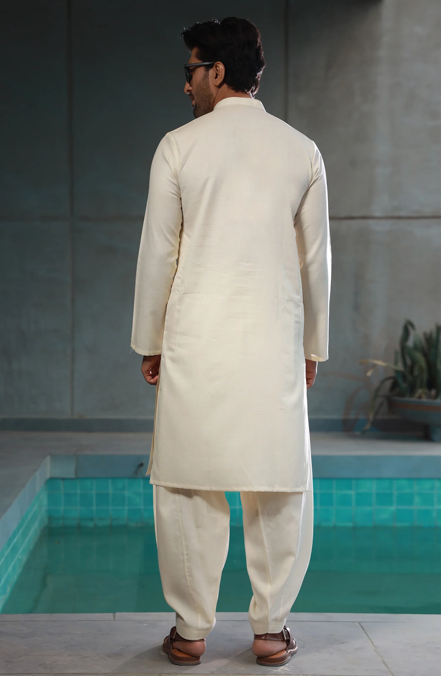 SUMMER'23 MEN KAMEEZ SHALWAR CASUAL CREAM - Image 3