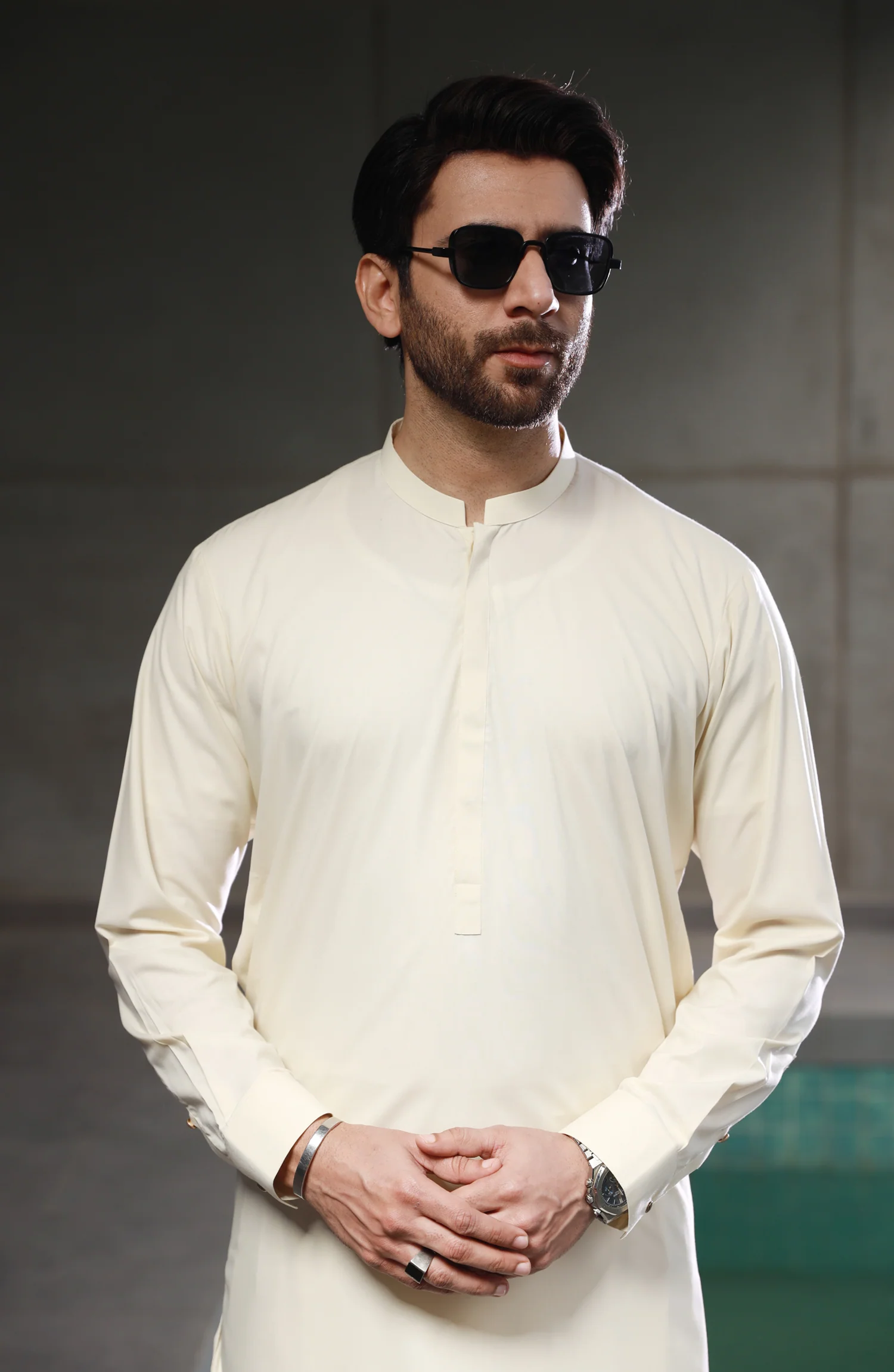 SUMMER'23 MEN KAMEEZ SHALWAR PLAIN CREAM - Image 2