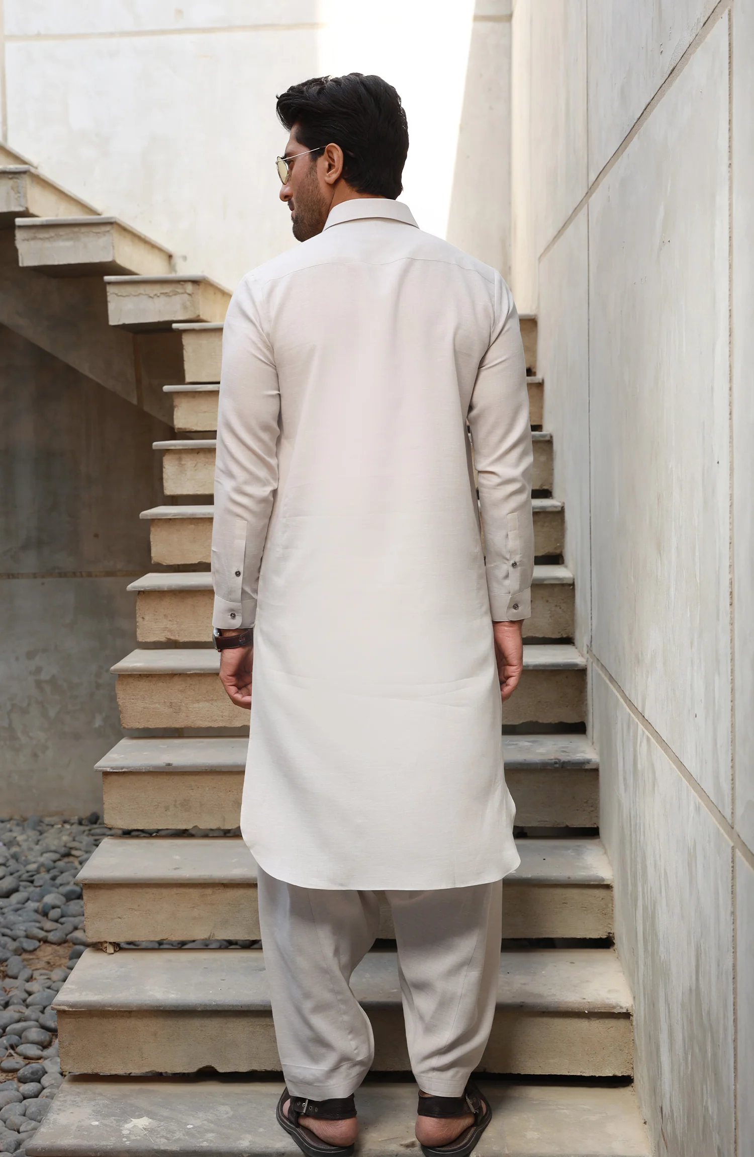 SUMMER'23 MEN KAMEEZ SHALWAR PLAIN LATTE - Image 3