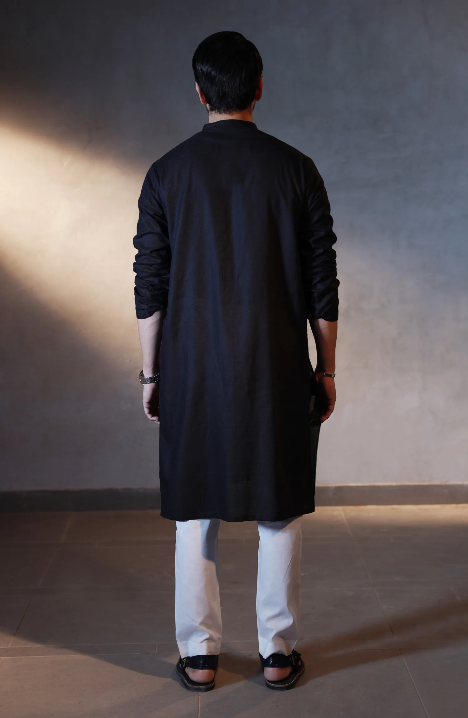 SUMMER'23 MEN KURTA CASUAL BLACK - Image 3