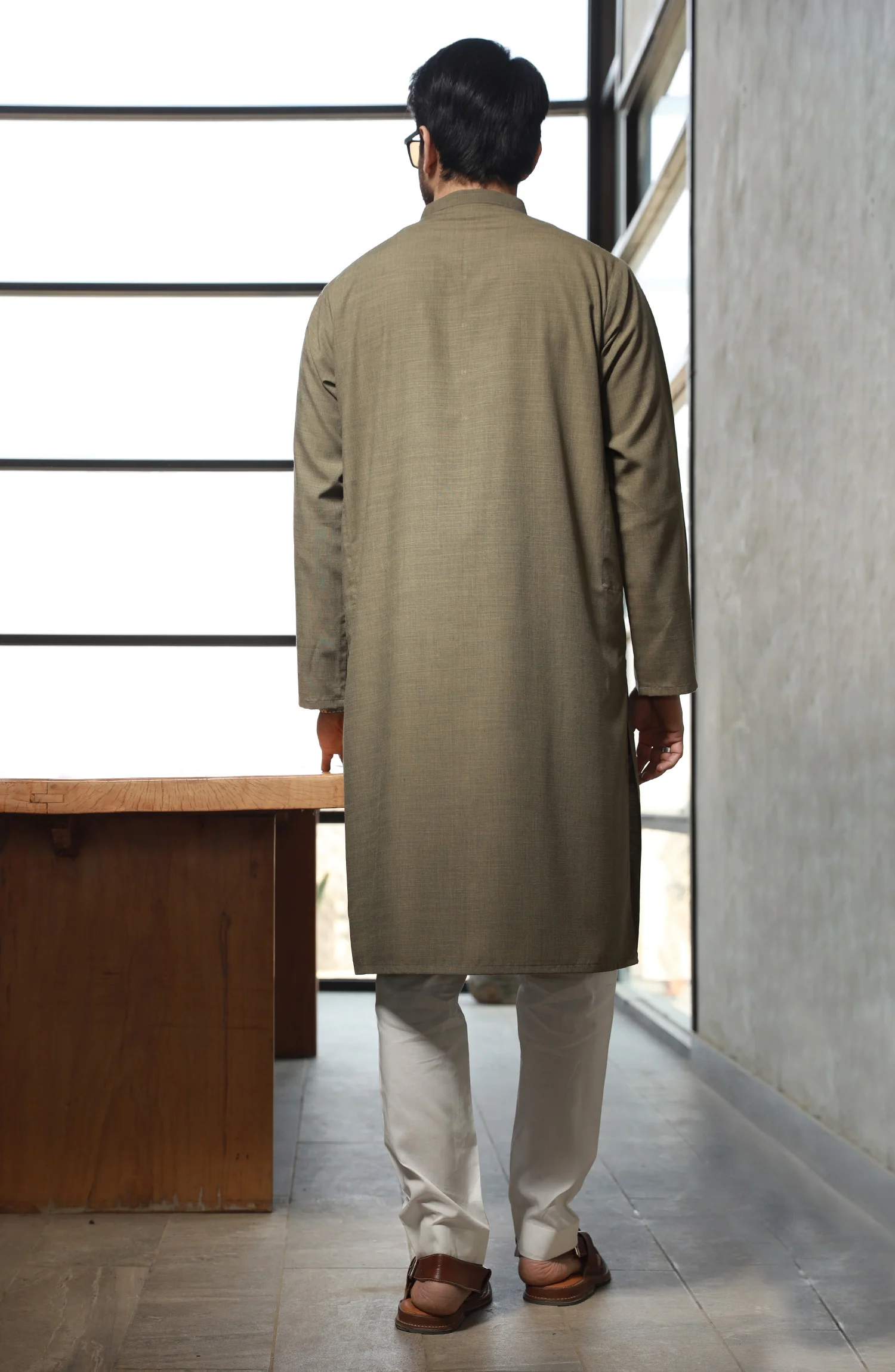 SUMMER'23 MEN KURTA CASUAL OLIVE - Image 3