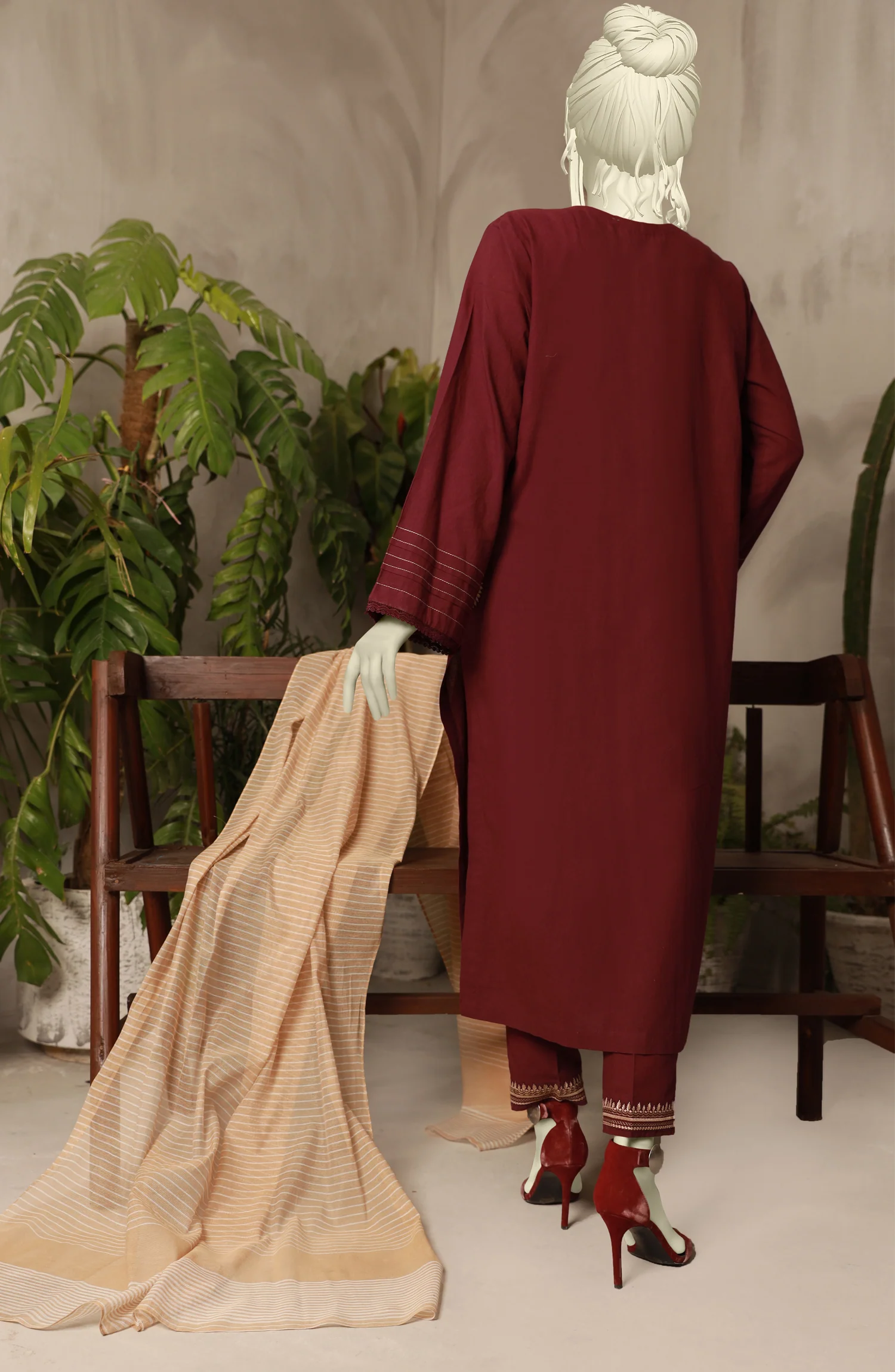 SUMMER'23 WOMEN STITCHED 3PC SUIT - Image 2