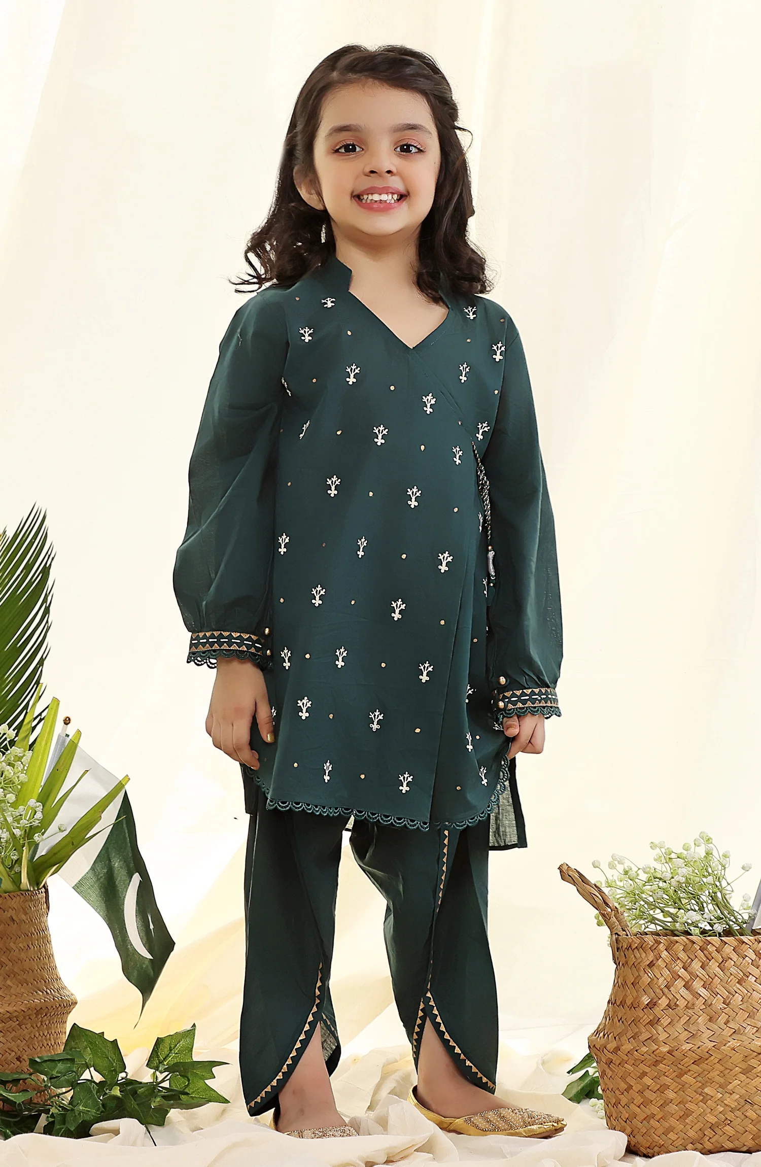 TARZ-E-PAKISTAN GIRLS 2PC STITCHED SUIT - Image 2