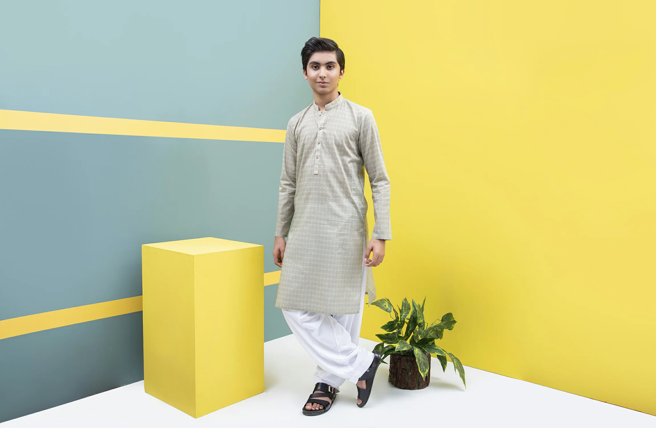 TEENS PLAIN KURTA - Image 3