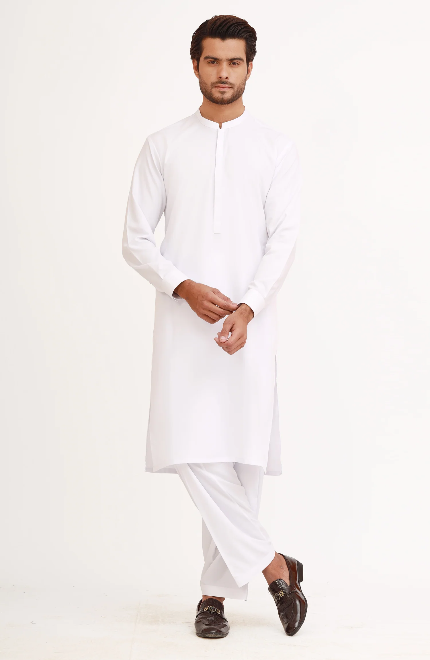 WHITE BLENDED KAMEEZ SHALWAR - Image 4