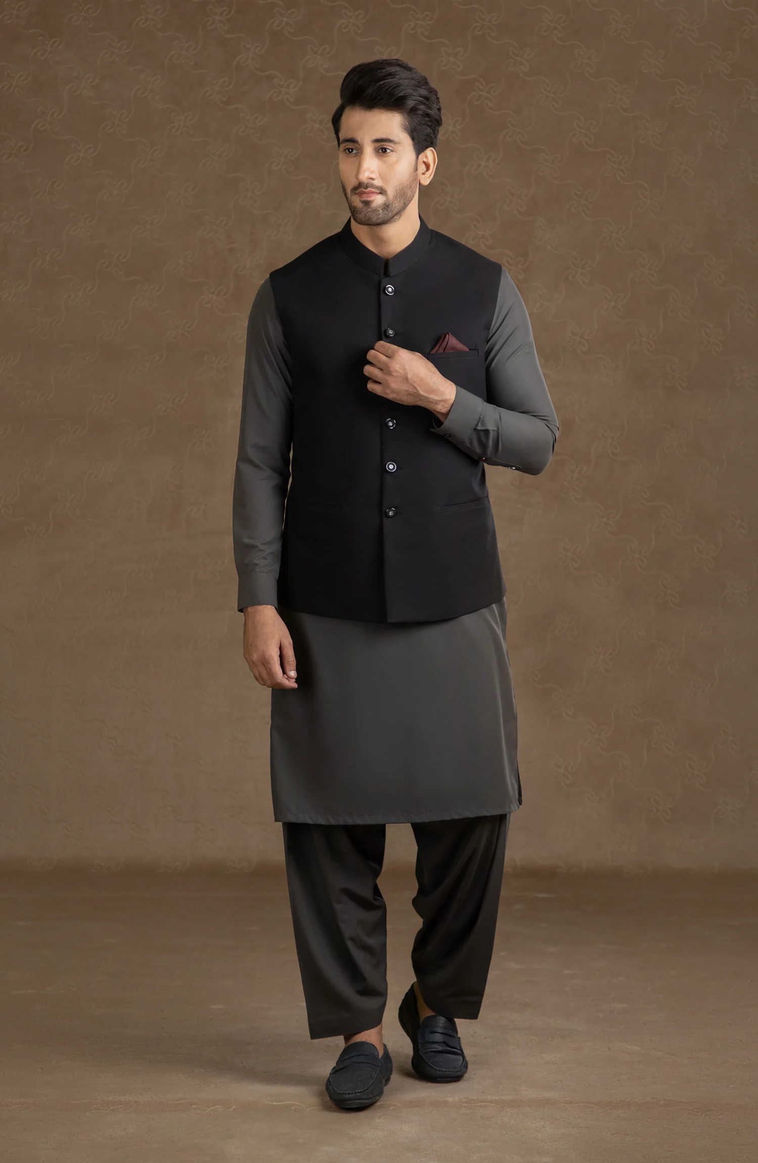 WINTER'22 MEN FORMAL PLAIN WAISTCOAT BLACK