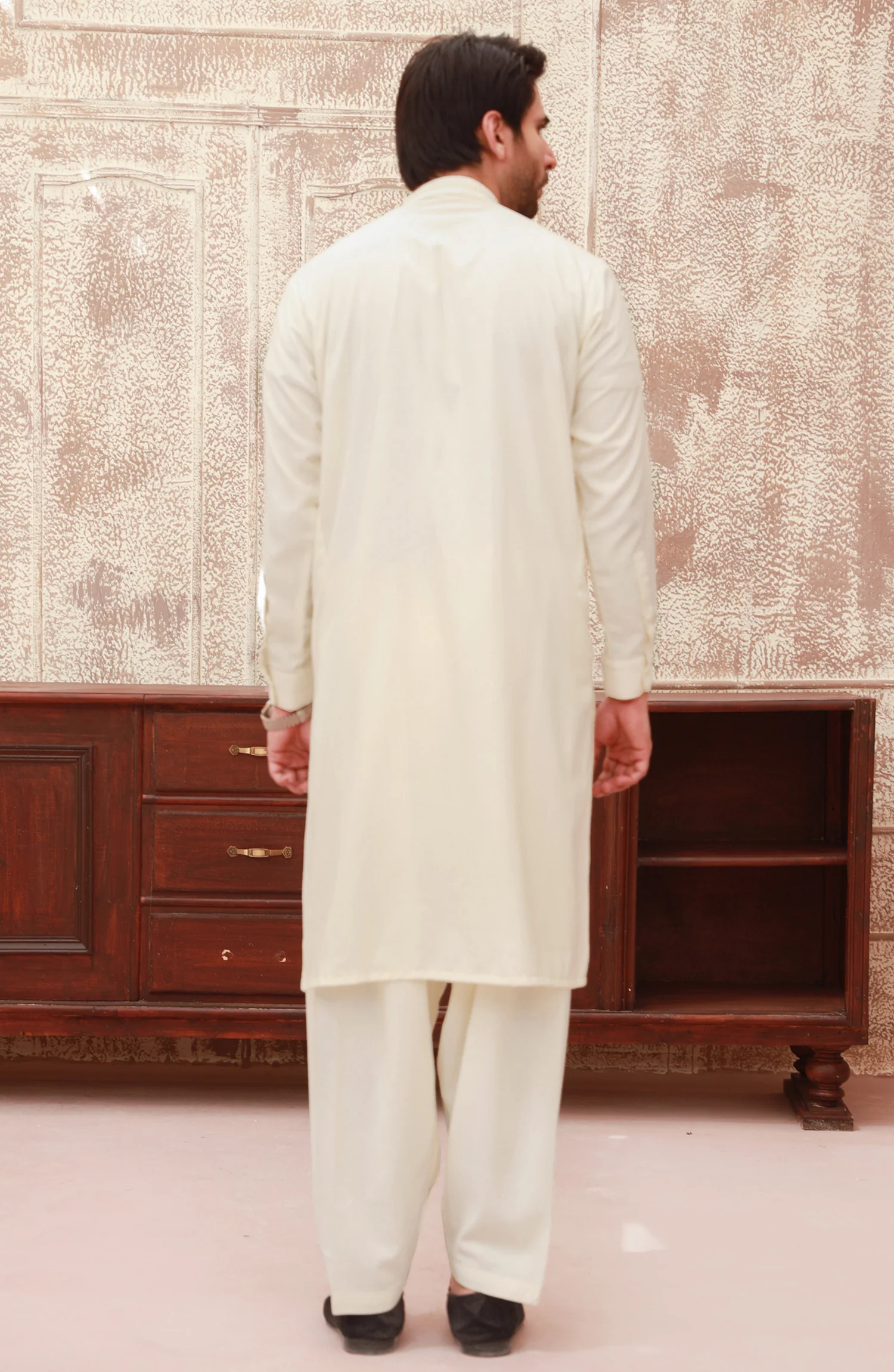 WINTER'22 MEN KAMEEZ SHALWAR CASUAL CREAM - Image 2