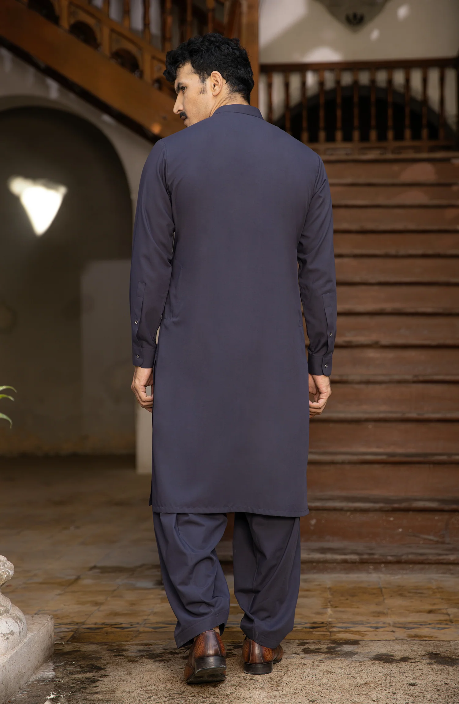 WINTER'23 MEN KAMEEZ SHALWAR PLAIN PURPLE - Image 2