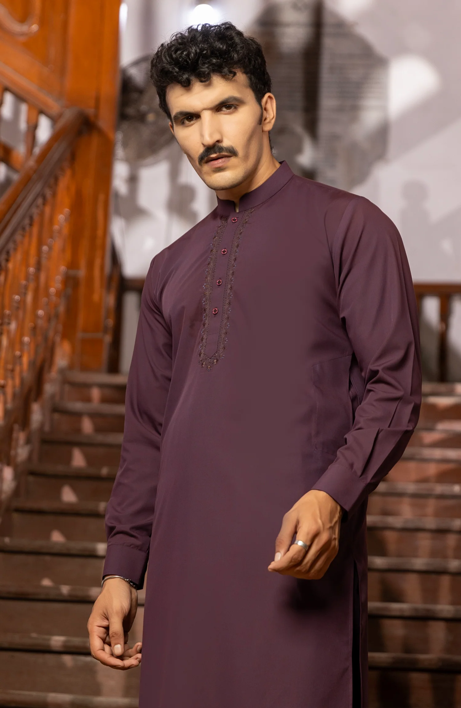 WINTER'23 MEN KAMEEZ SHALWAR SEMI FORMAL MAROON - Image 3