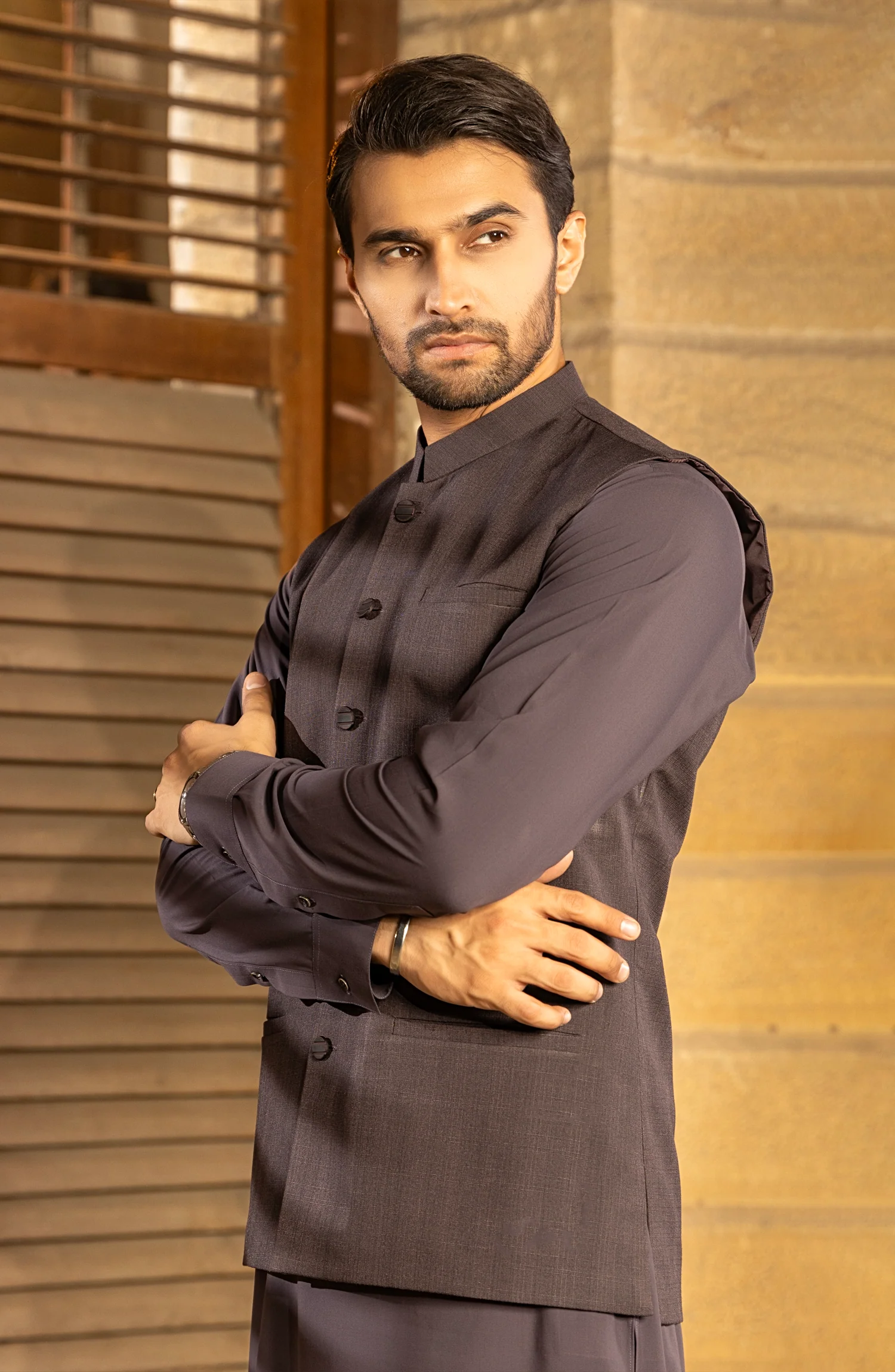 WINTER'23 MEN KAMEEZ SHALWAR WITH WAIST COAT PURPLE - Image 2