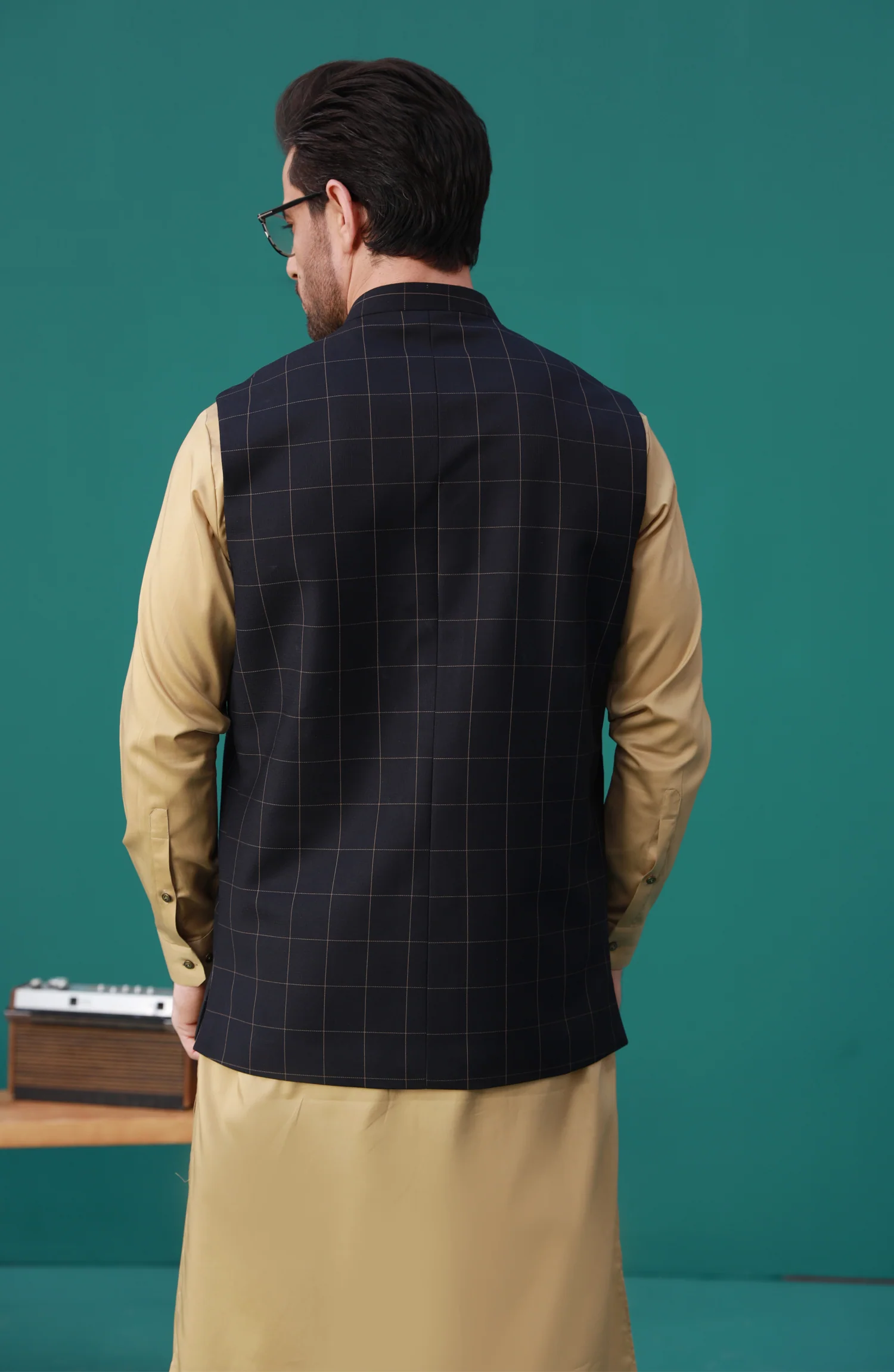 WINTER'23 MEN WAISTCOAT FORMAL BLACK - Image 3