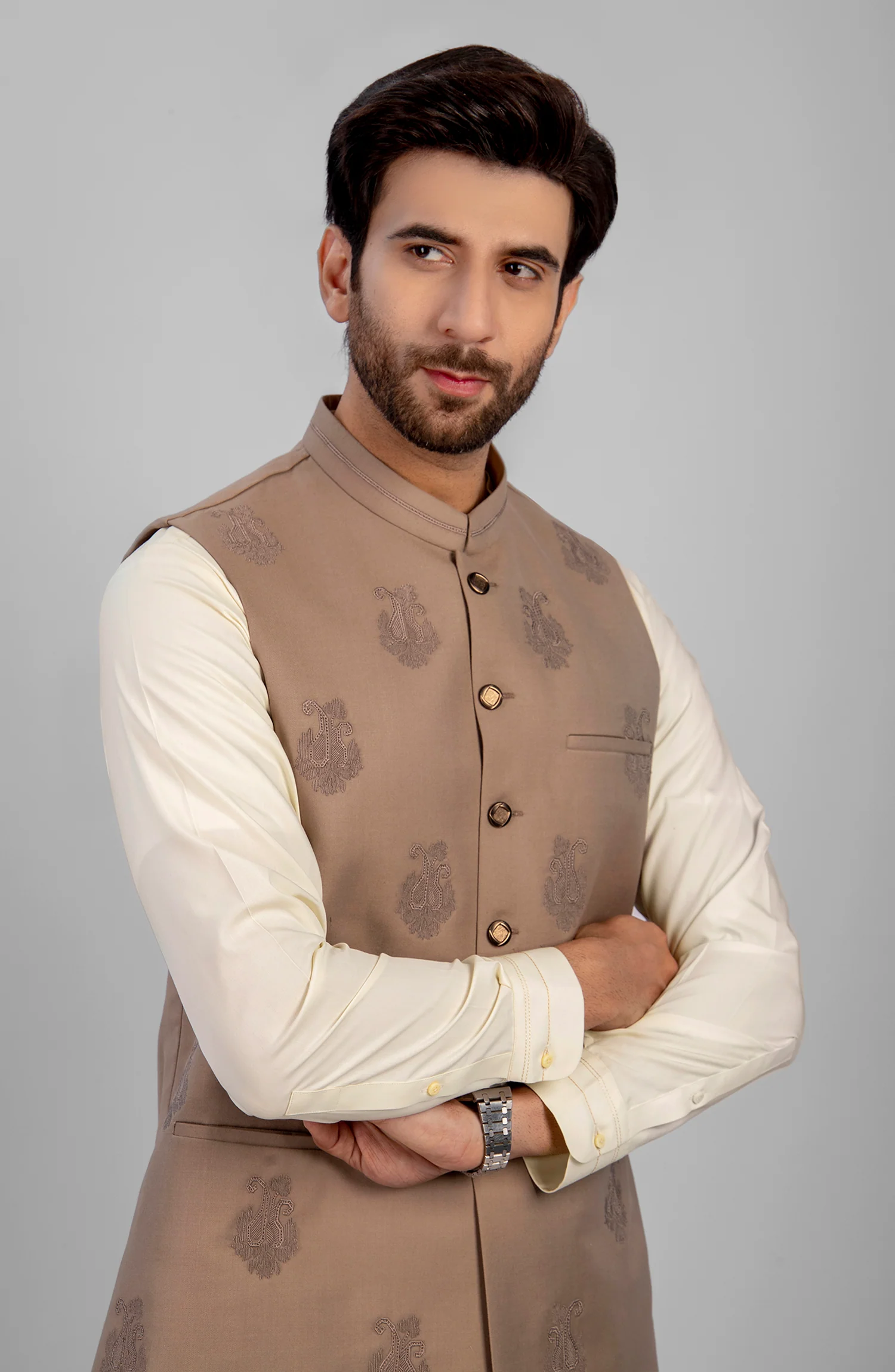 WINTER'23 MEN WAISTCOAT FORMAL FAWN - Image 2