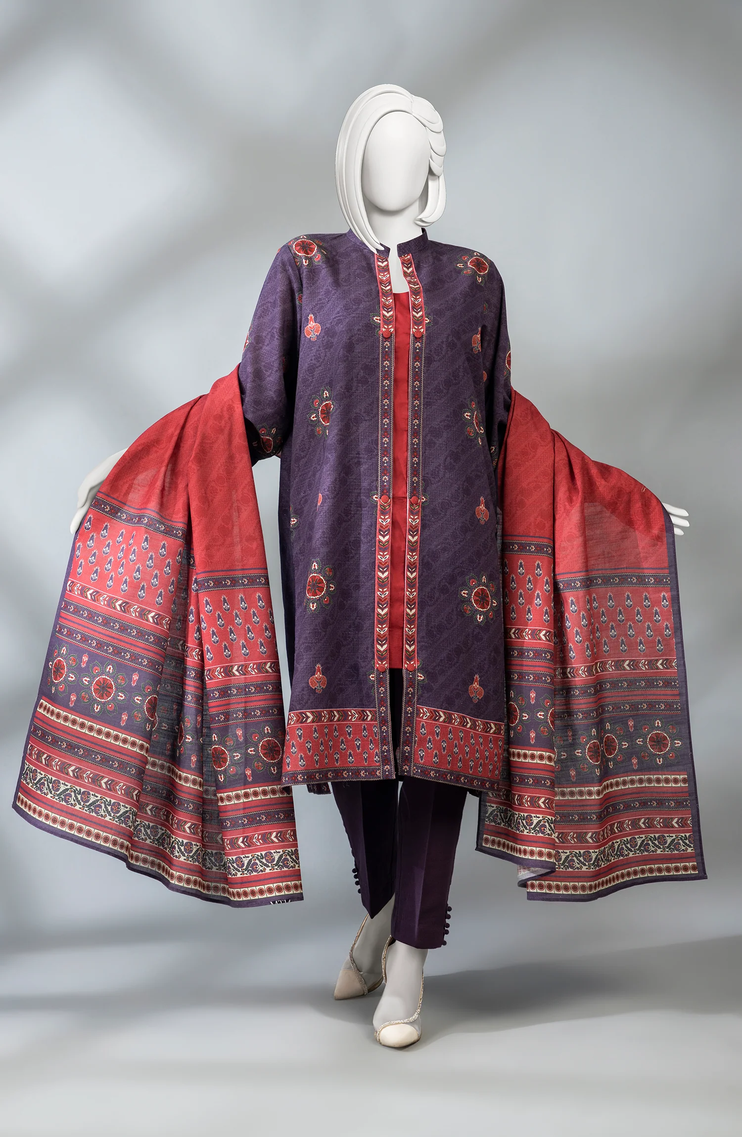 WINTER'23 WOMEN PRINTED KHADDAR 3PC UNSTITCHED
