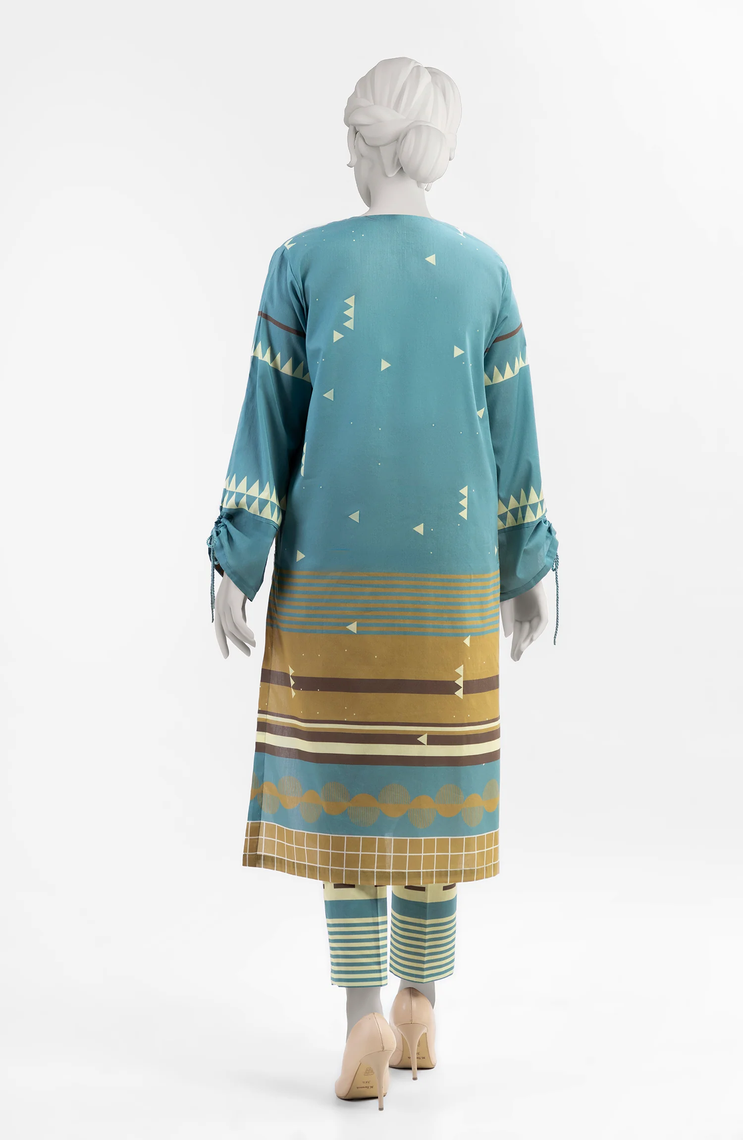 WINTER'23 WOMEN STITCHED 2PC SUIT - Image 3