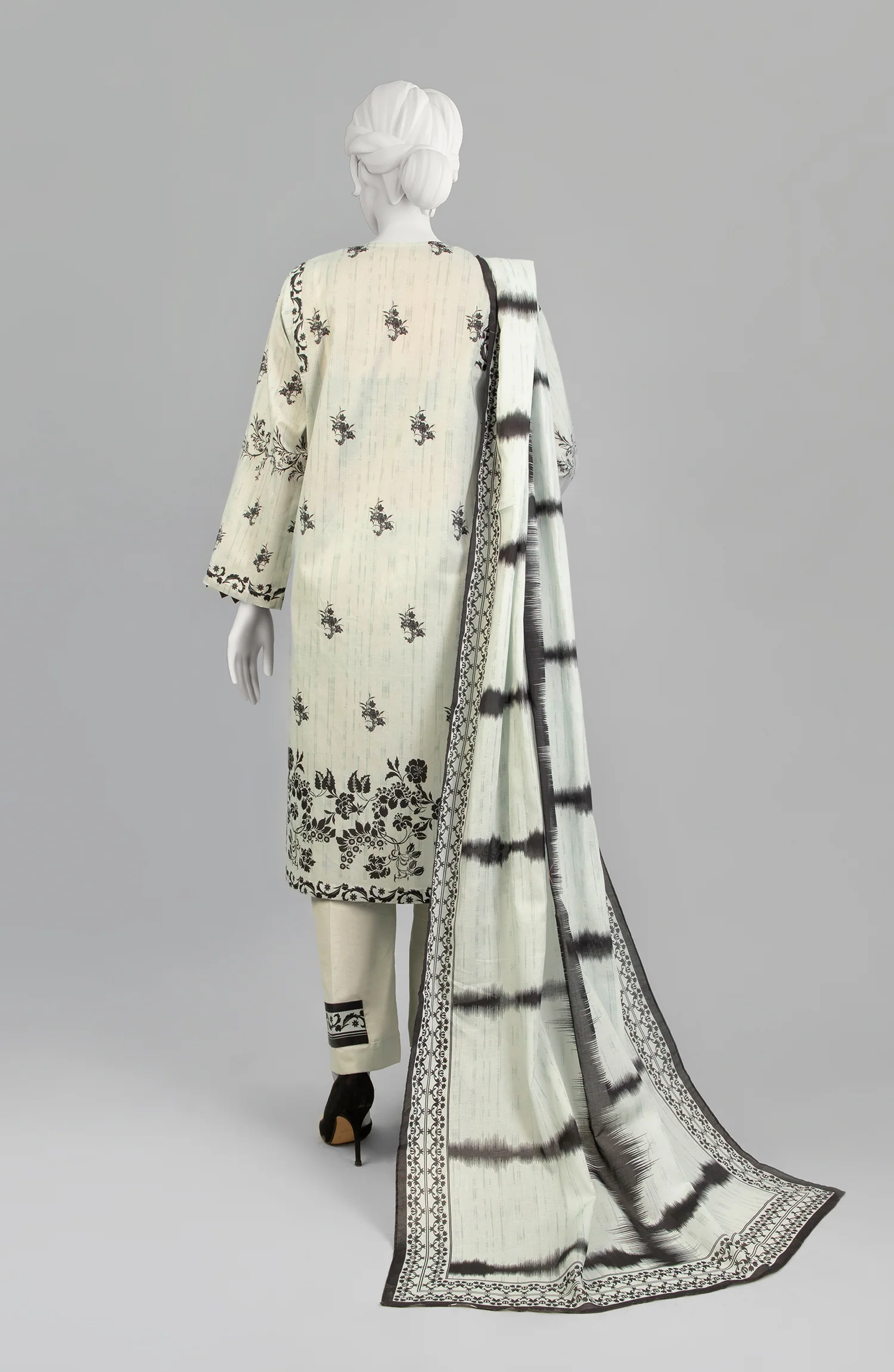 WINTER'23 WOMEN STITCHED 3PC SUIT - Image 2