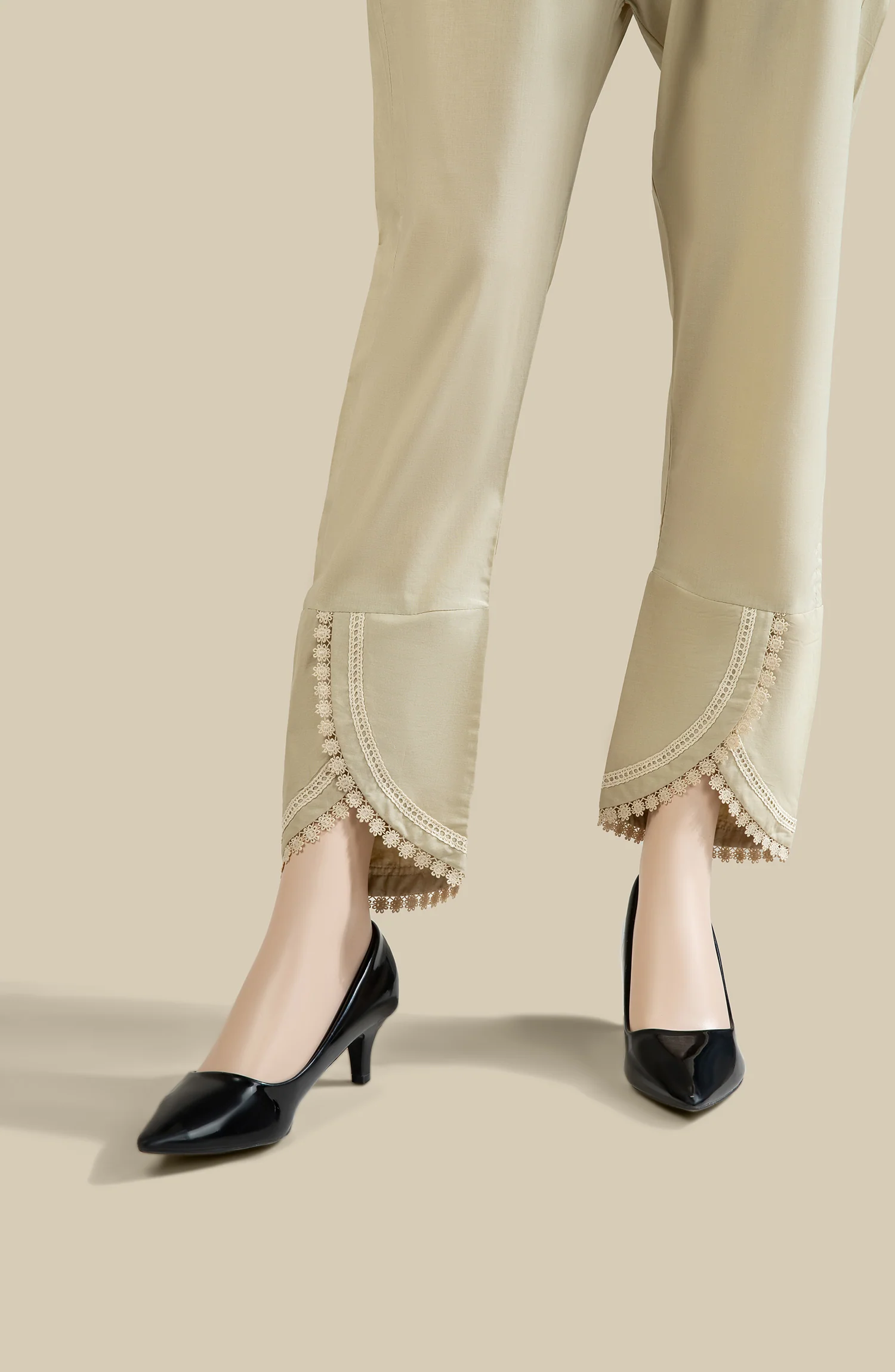 WOMEN BOTTOM BEIGE