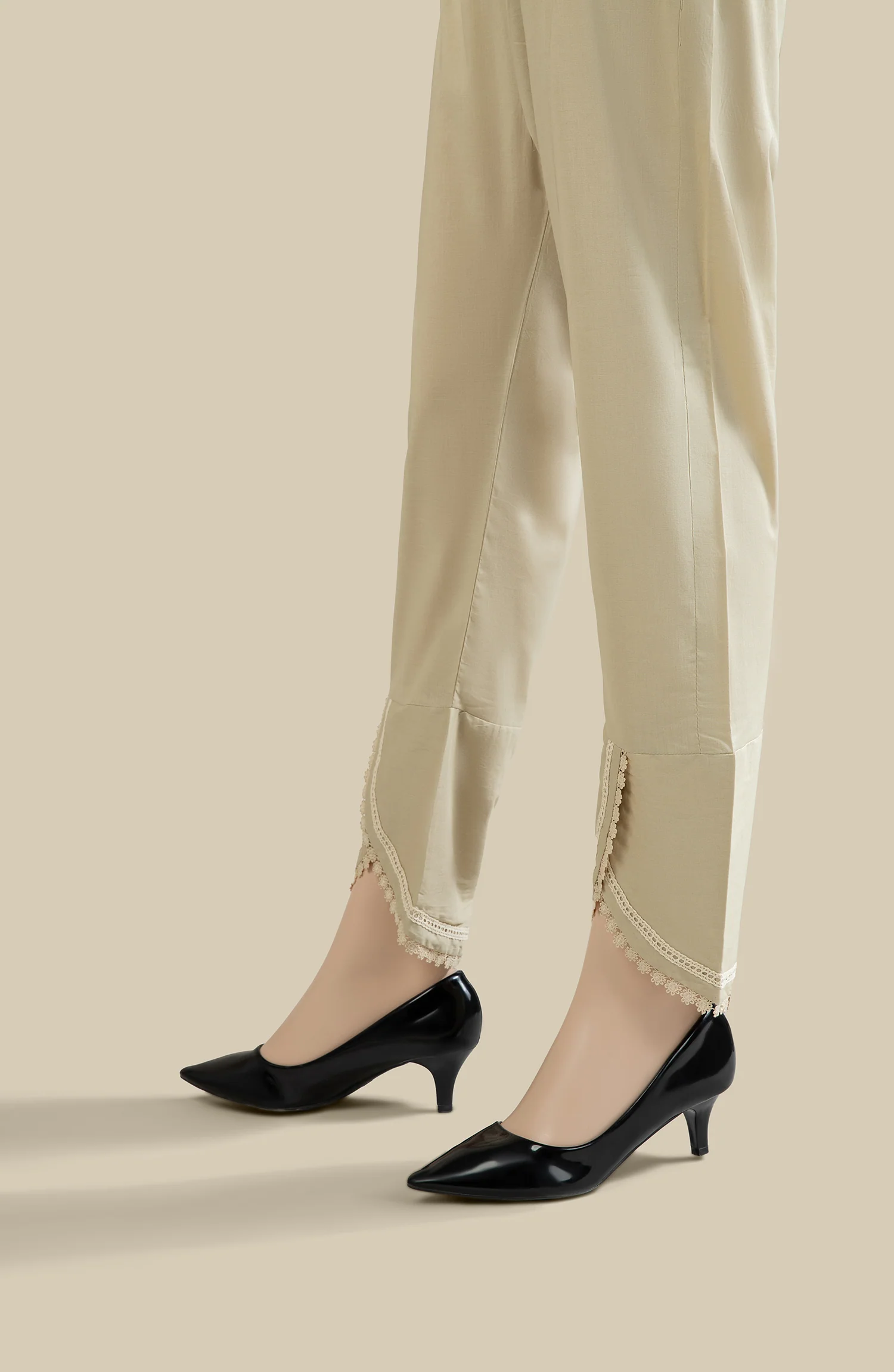 WOMEN BOTTOM BEIGE - Image 2