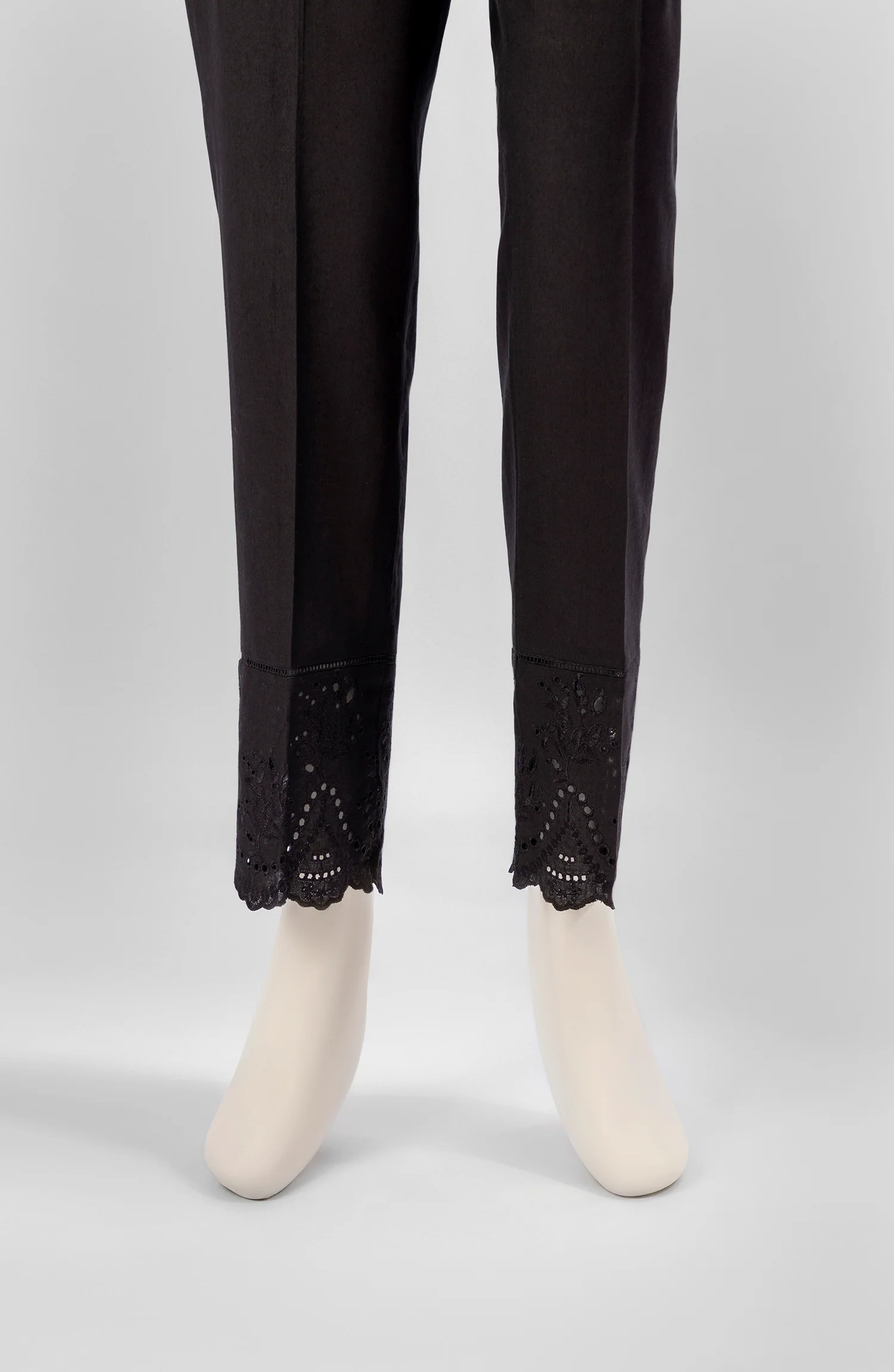WOMEN BOTTOM BLACK