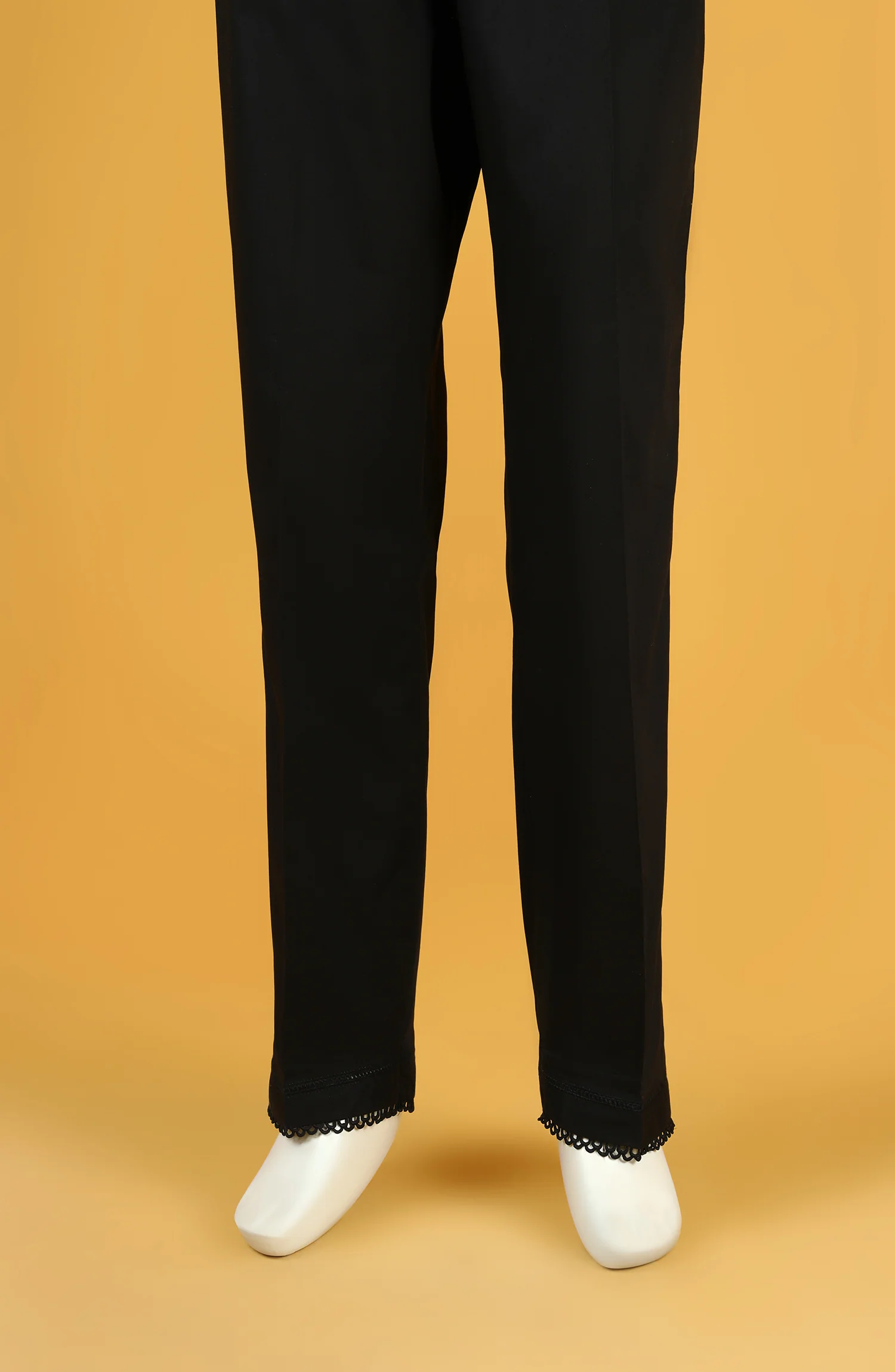 WOMEN BOTTOM BLACK