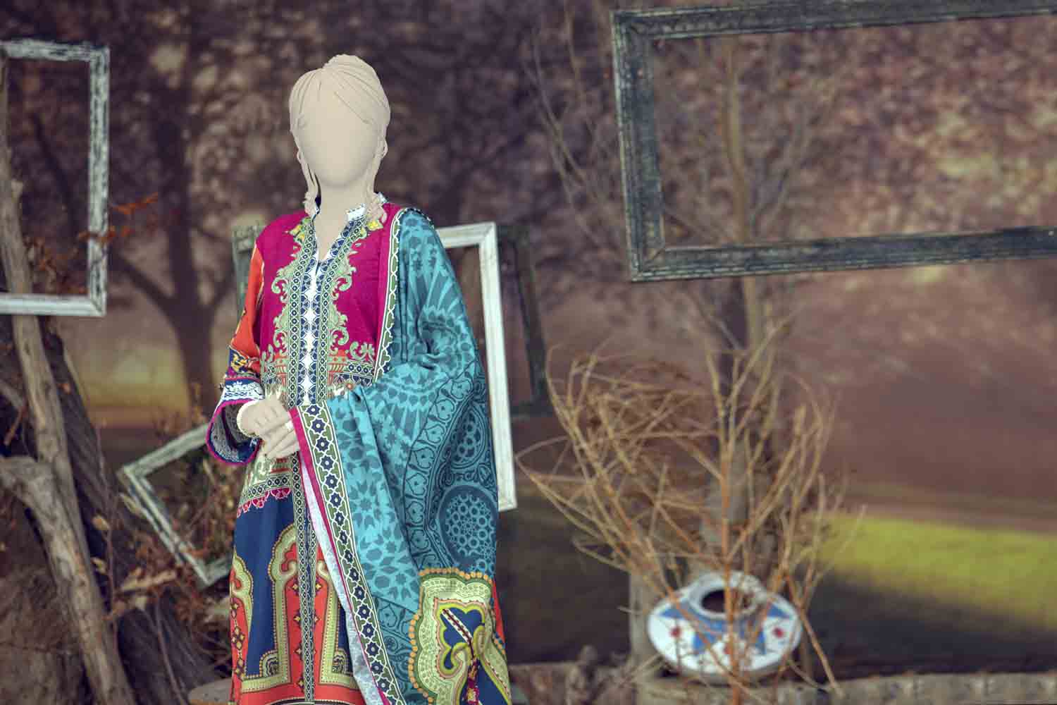 WOMEN MEHRAB STITCHED 3PC SUIT - Image 3